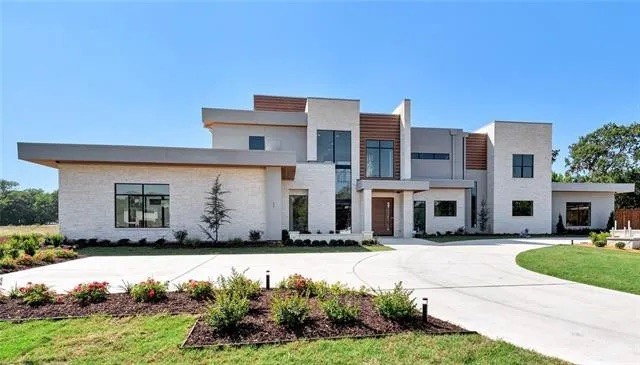 1032 Hatch Court