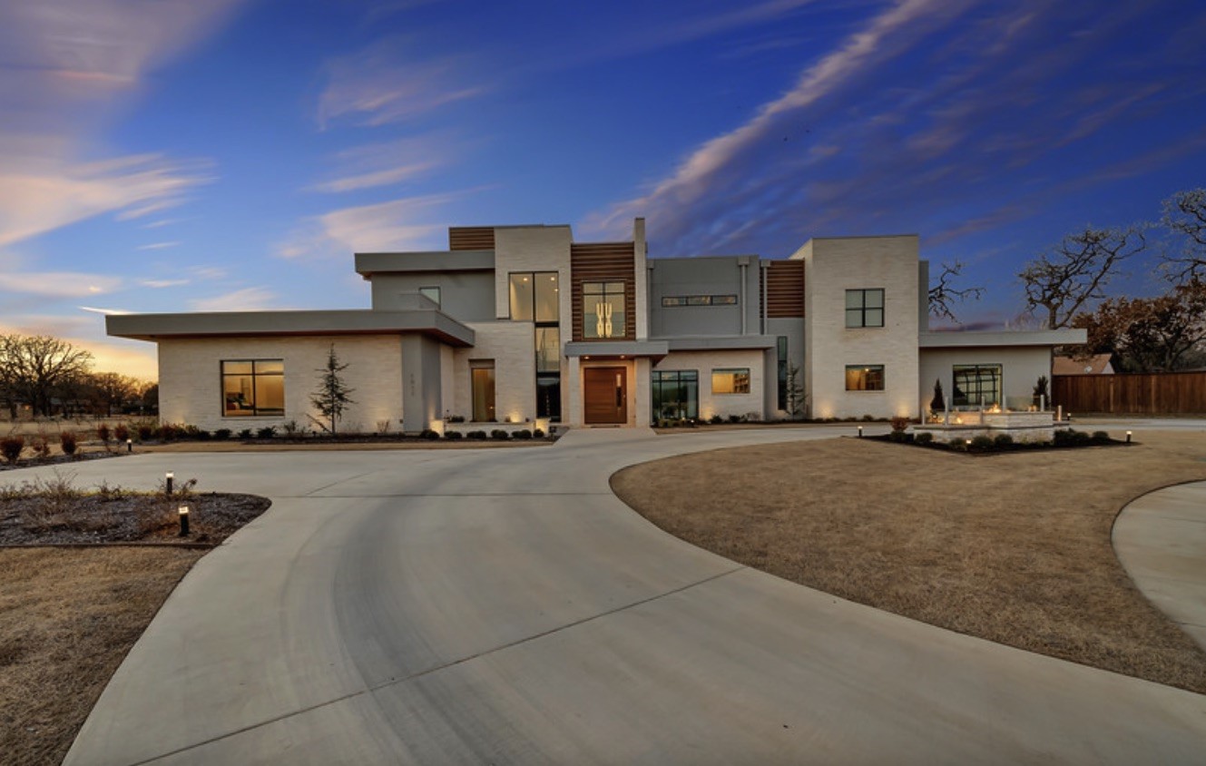 1032 Hatch Court