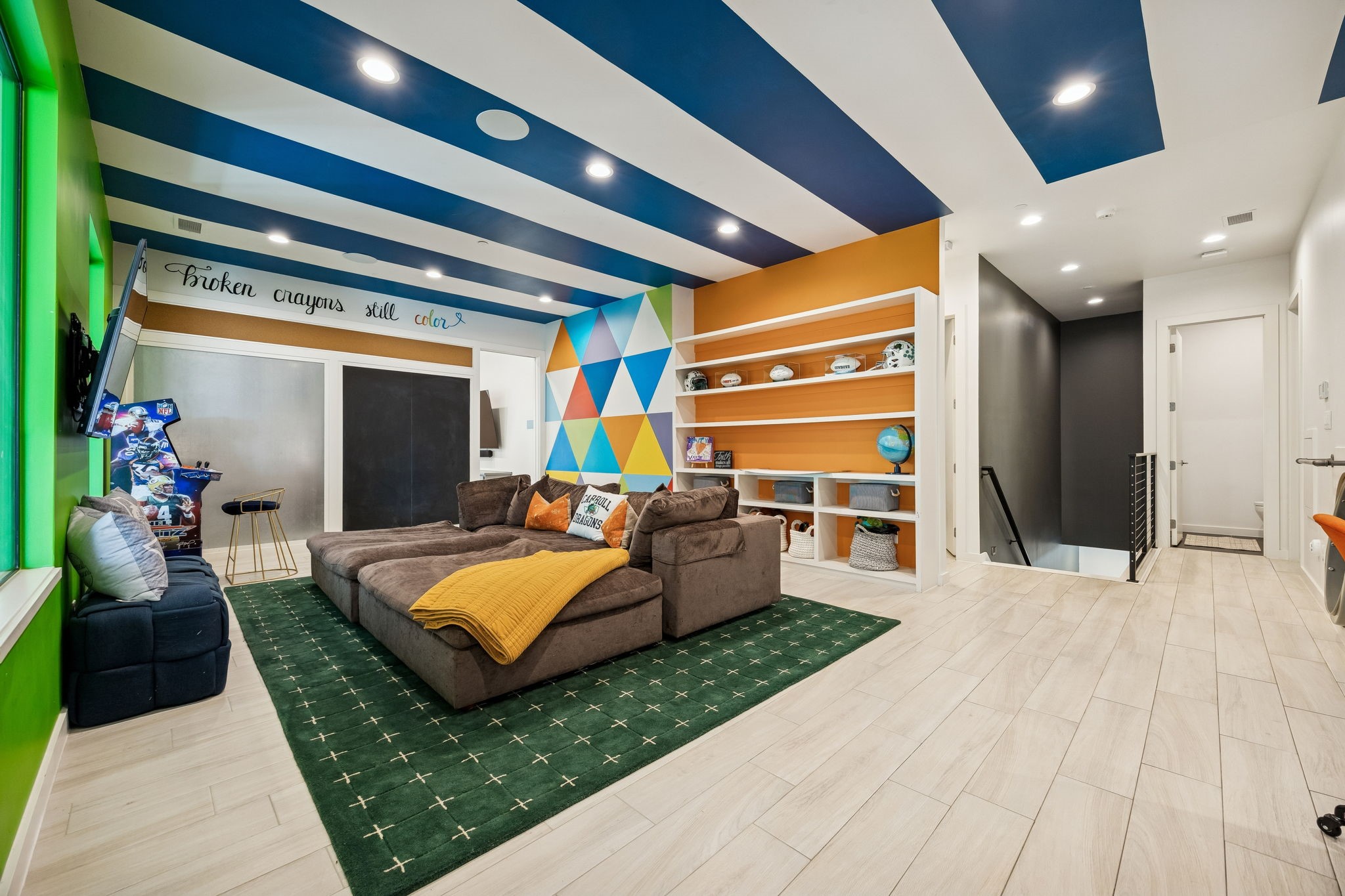 1032 Hatch Court