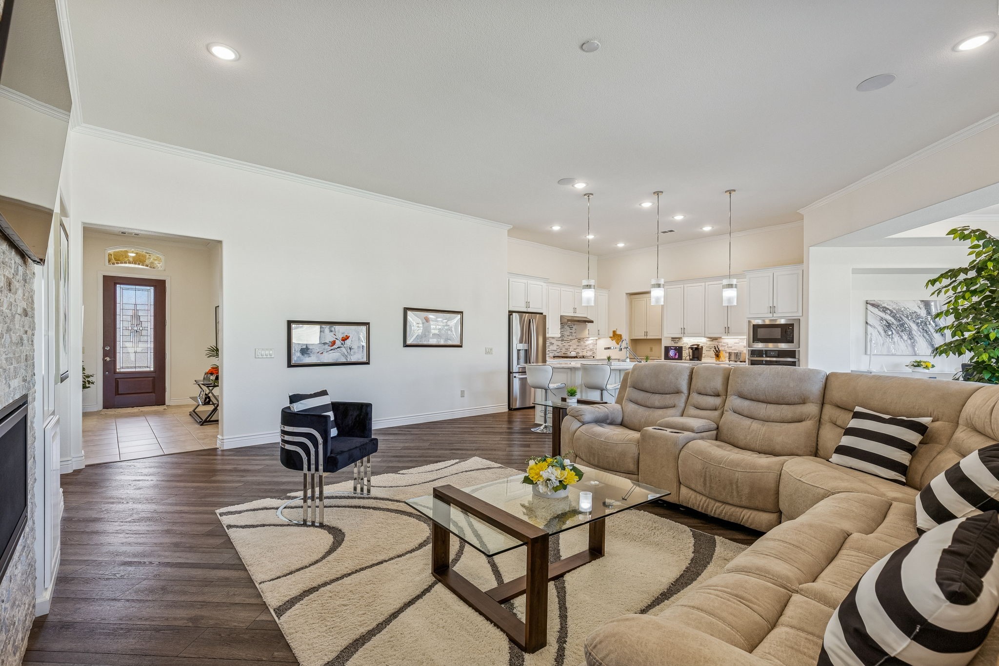 8717 Basanite Avenue