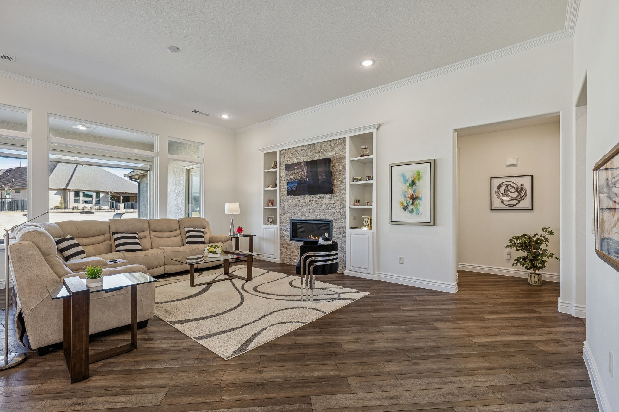 8717 Basanite Avenue