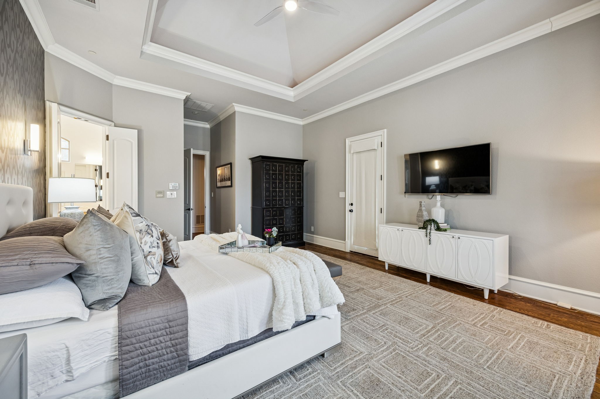 912 Silverton Street