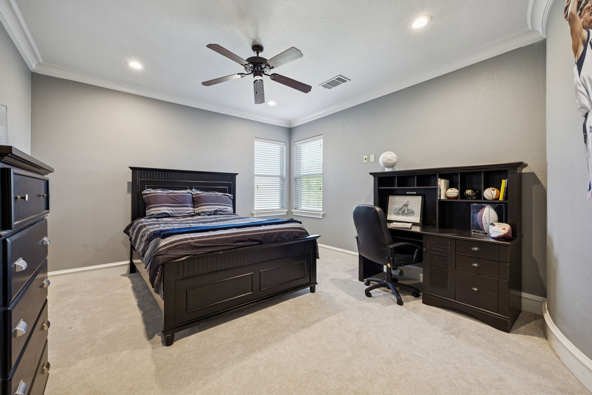 912 Silverton Street