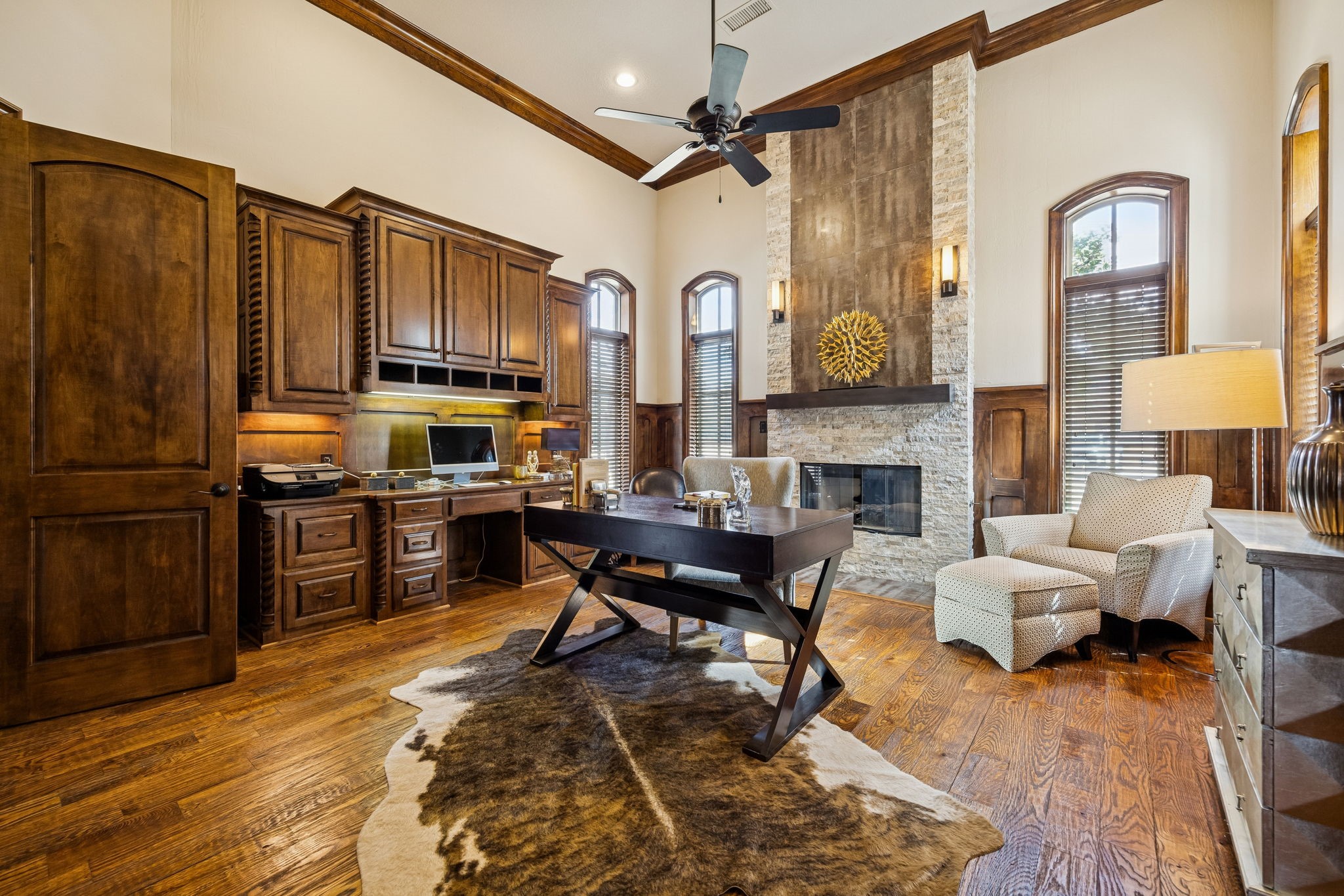 912 Silverton Street