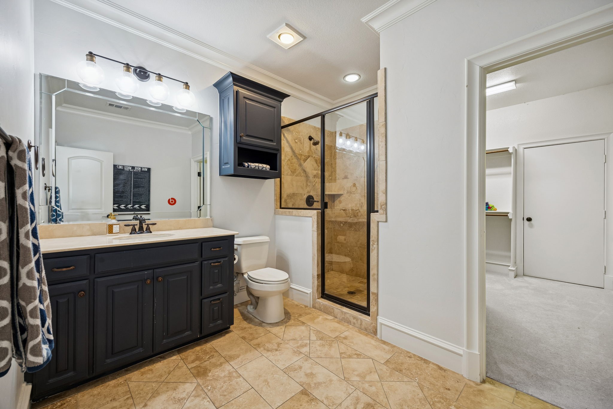 912 Silverton Street