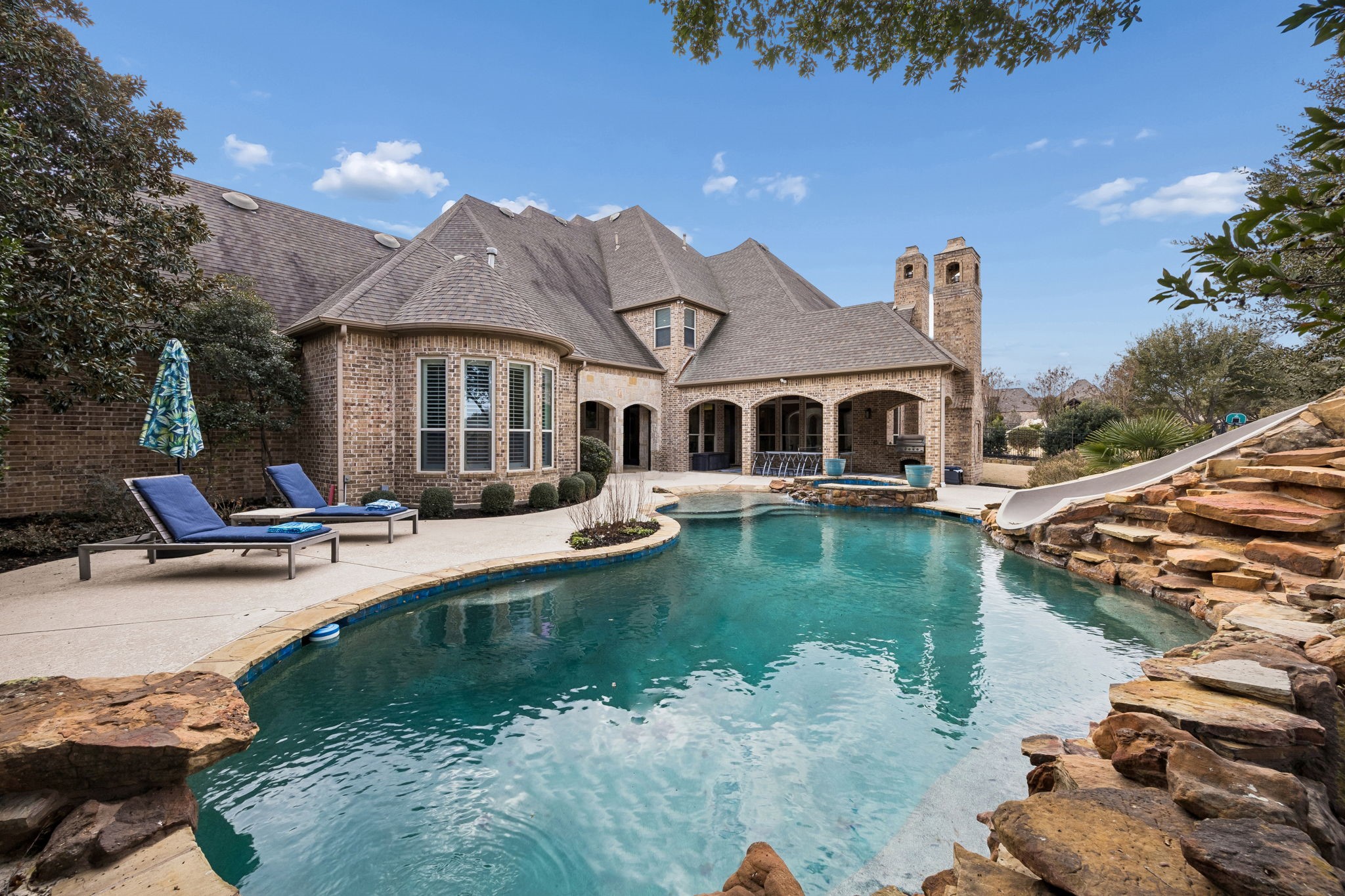 912 Silverton Street