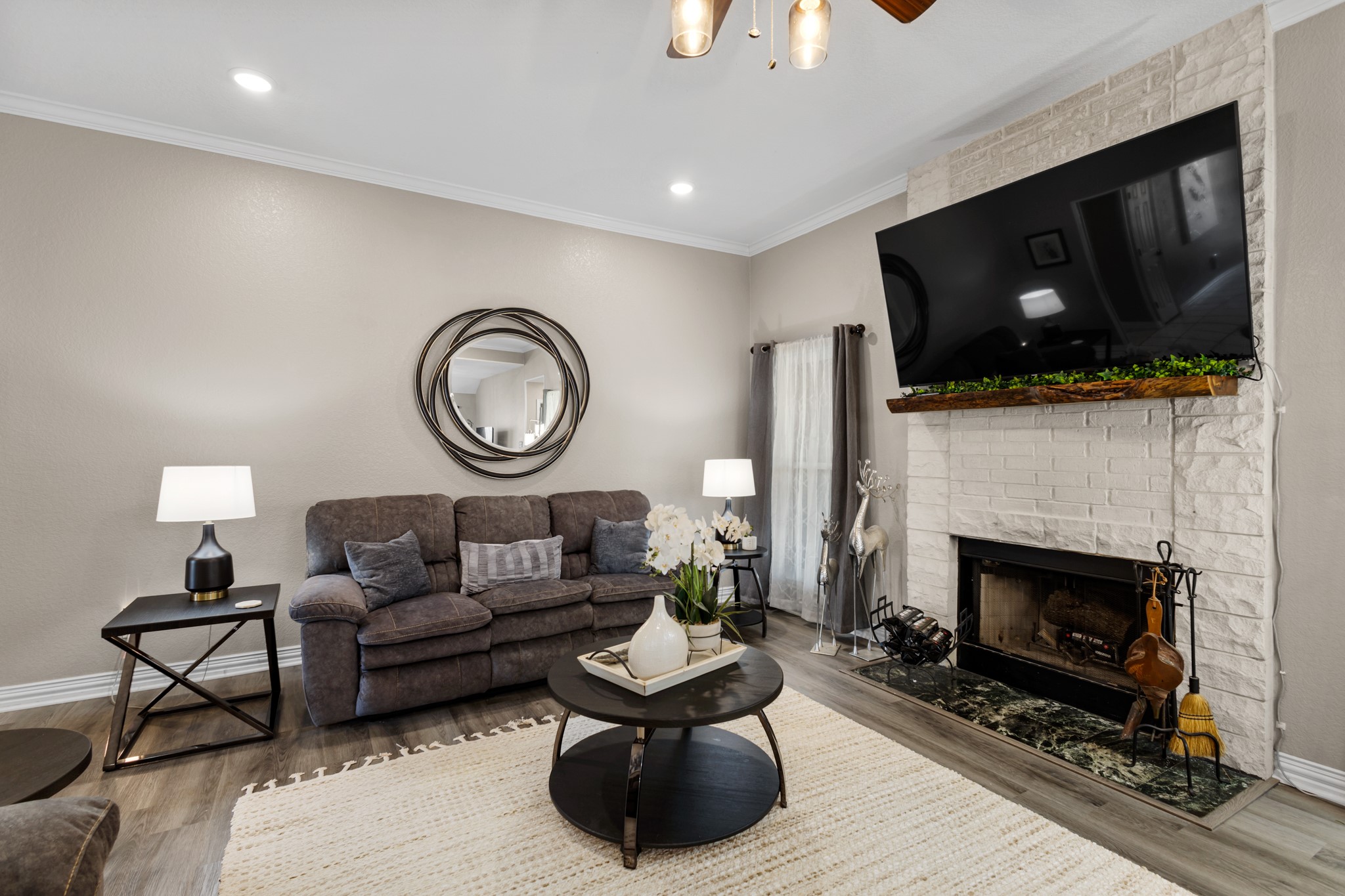 1701 Oakmeadow Drive