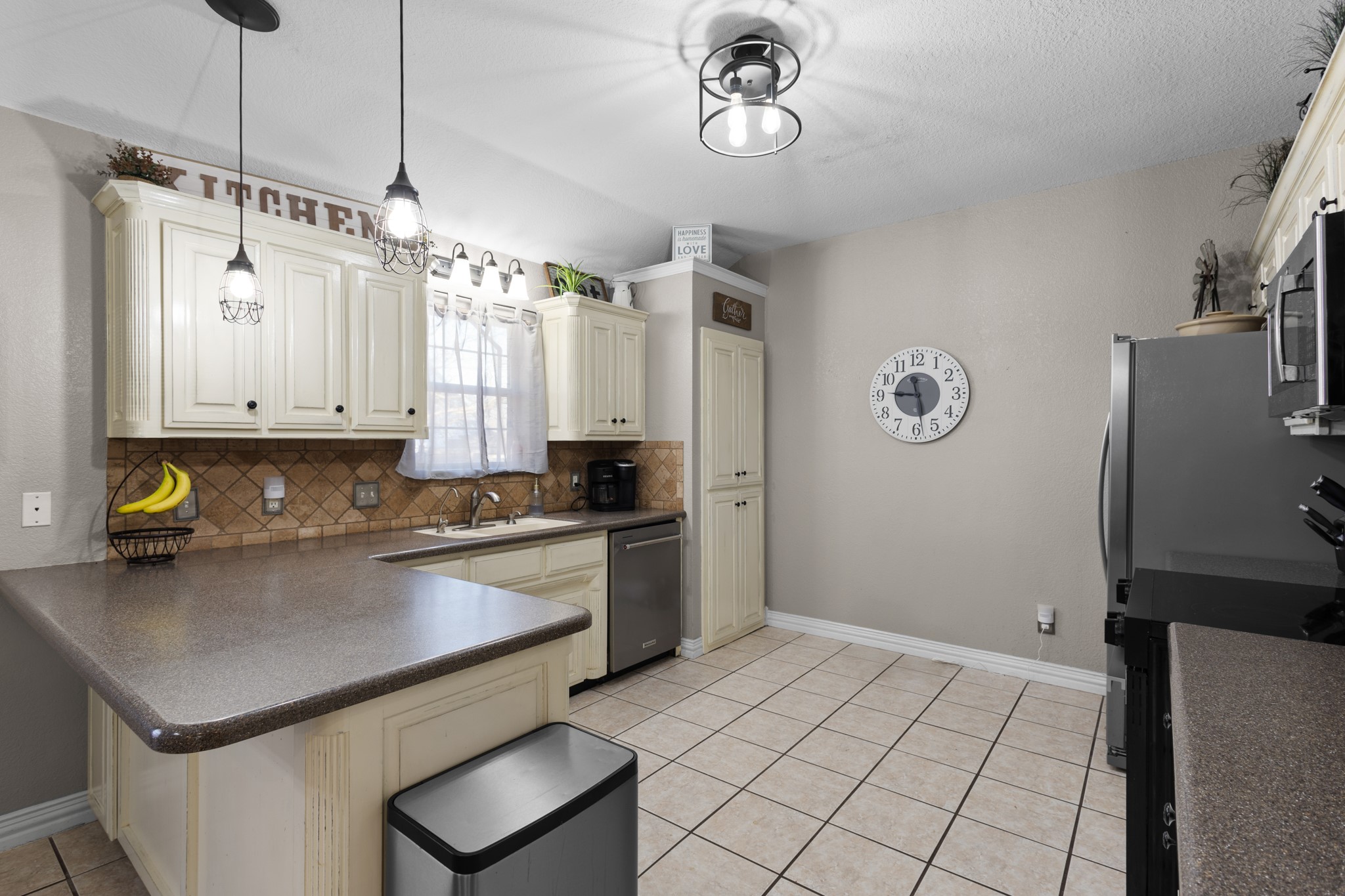 1701 Oakmeadow Drive