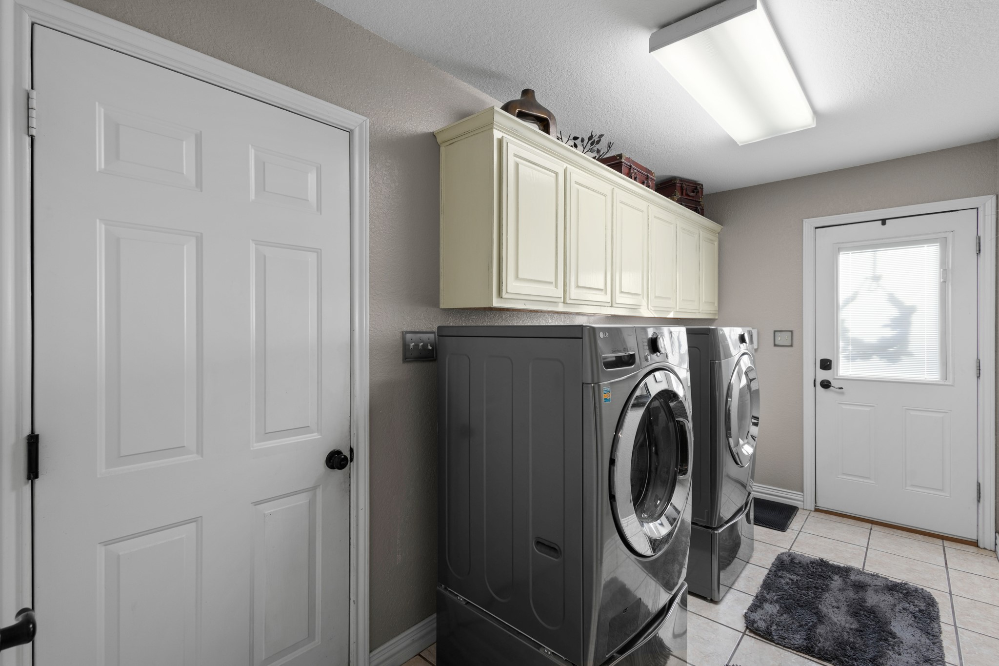 1701 Oakmeadow Drive