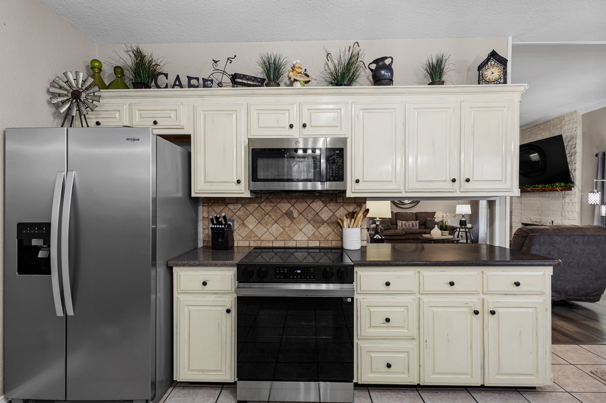 1701 Oakmeadow Drive