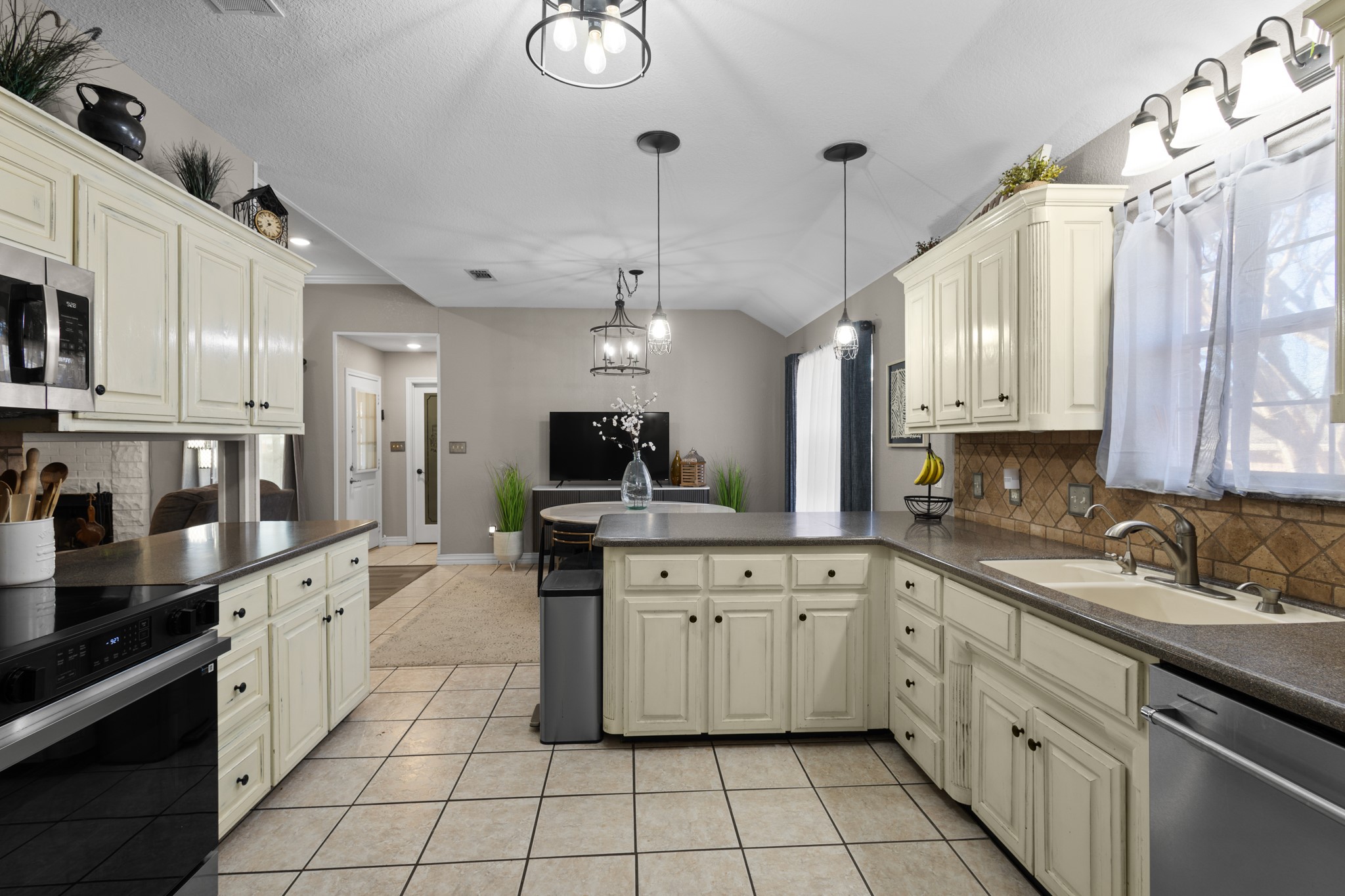 1701 Oakmeadow Drive