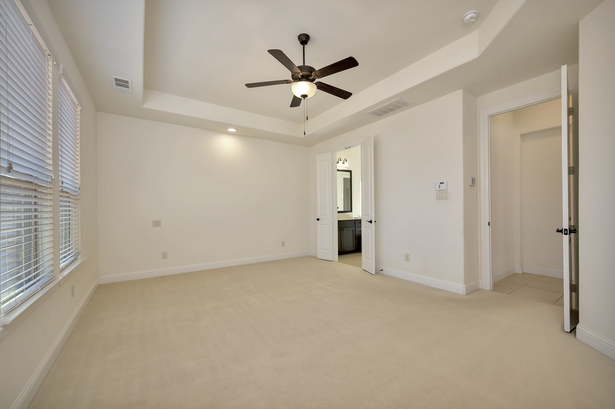 1052 Highpoint Way