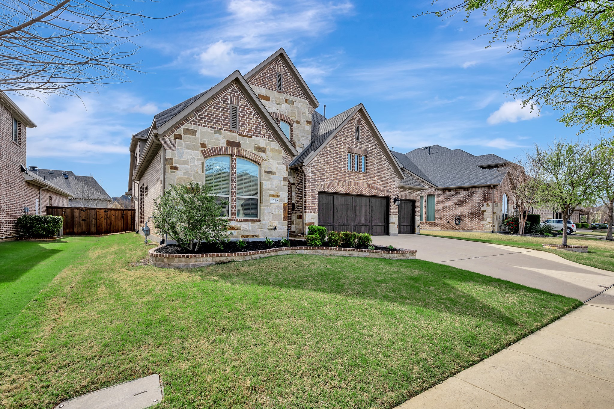 1052 Highpoint Way