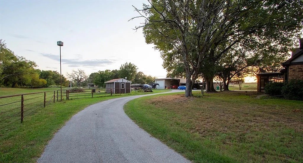 171 County Road 1160