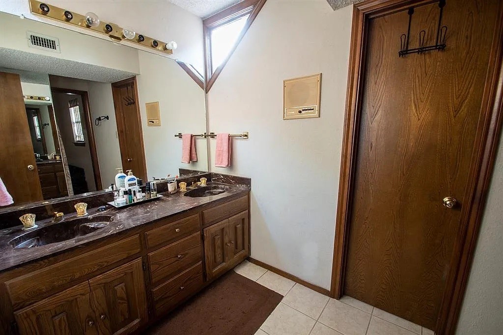 171 County Road 1160