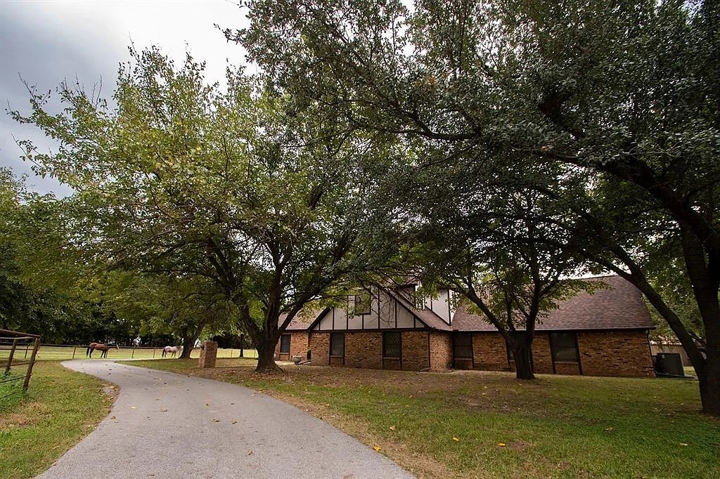 171 County Road 1160