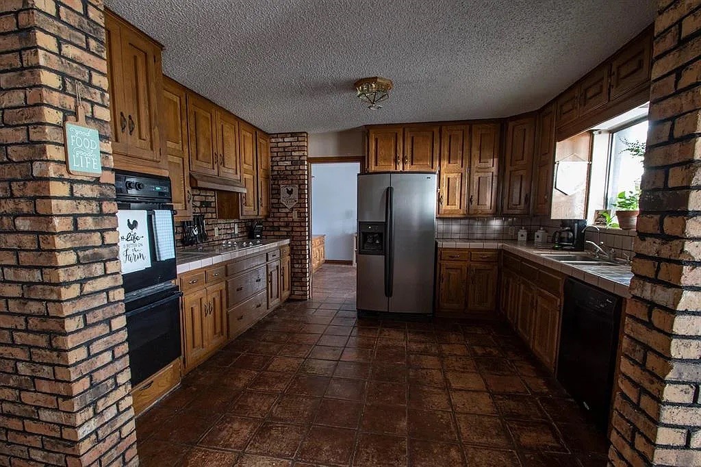 171 County Road 1160