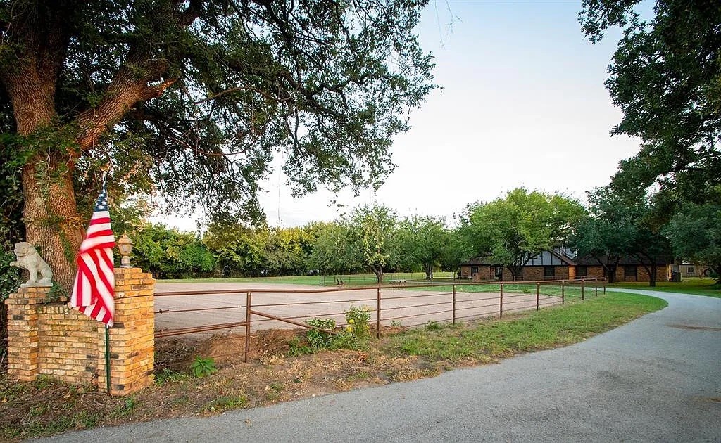 171 County Road 1160