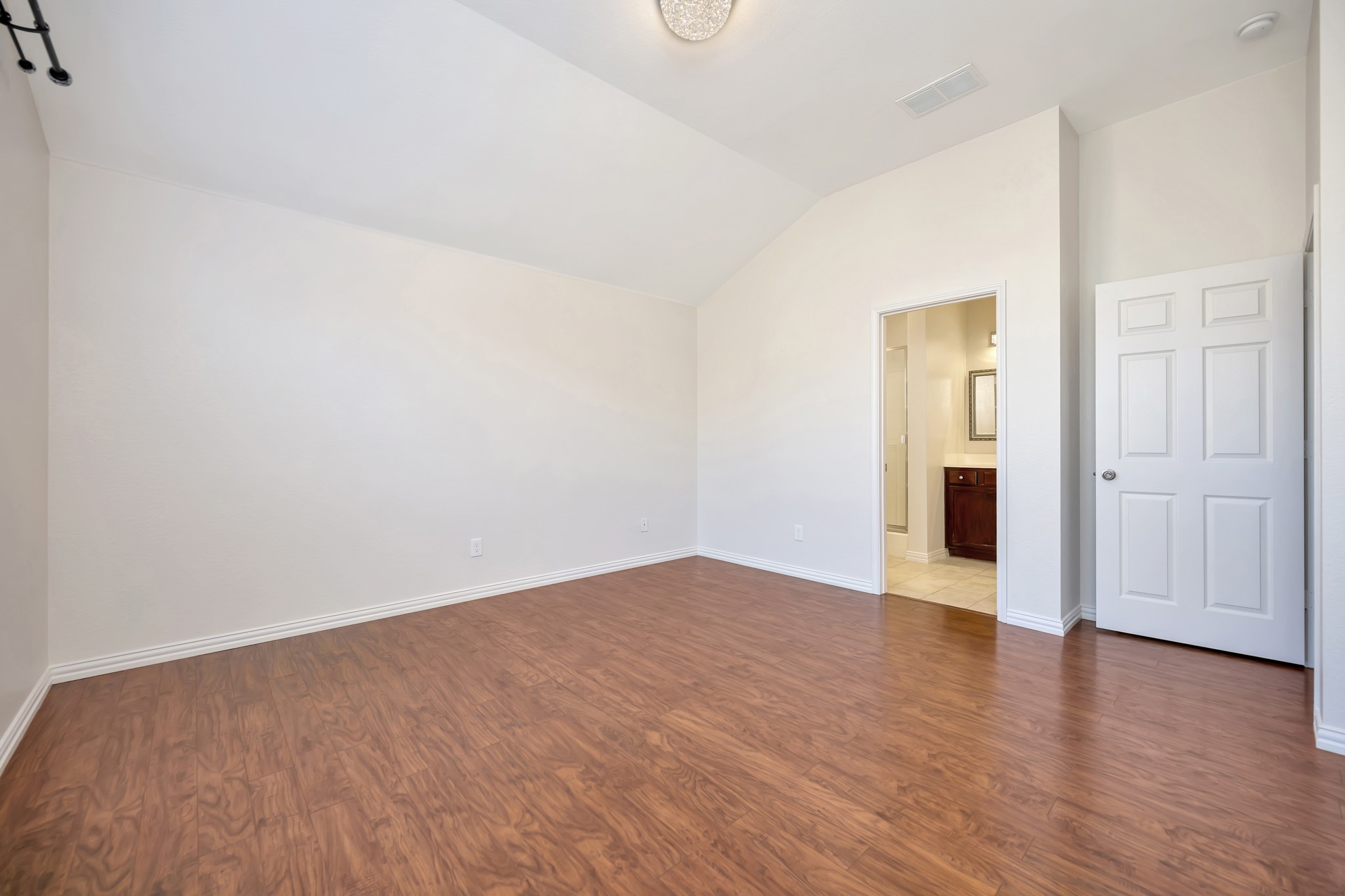 13913 Gallant Fox Court