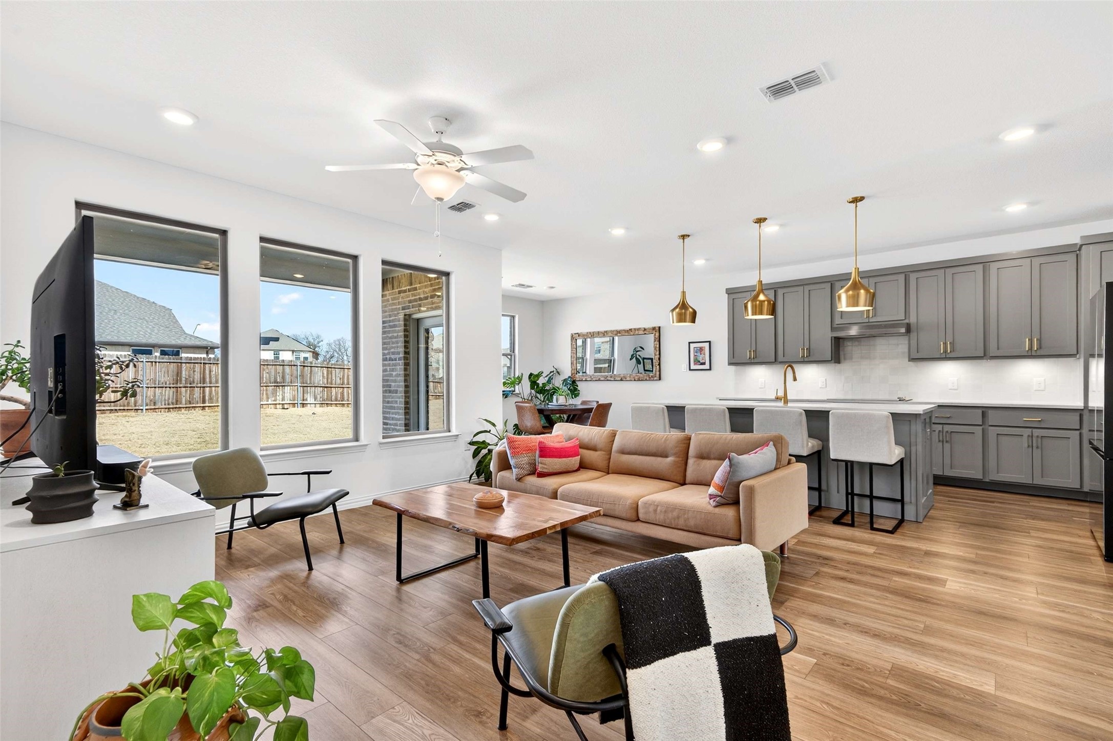 1624 Whitworth Drive