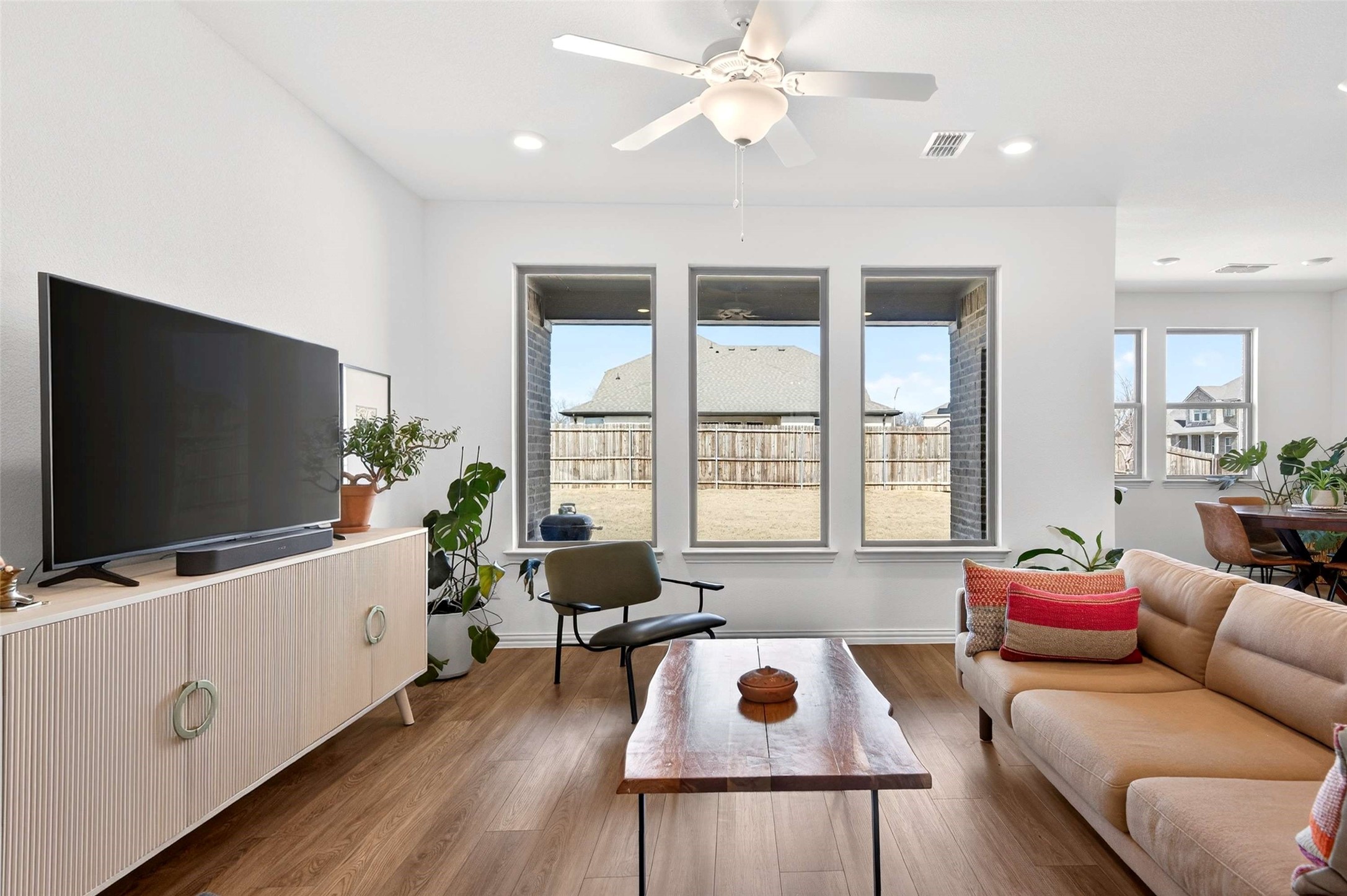 1624 Whitworth Drive