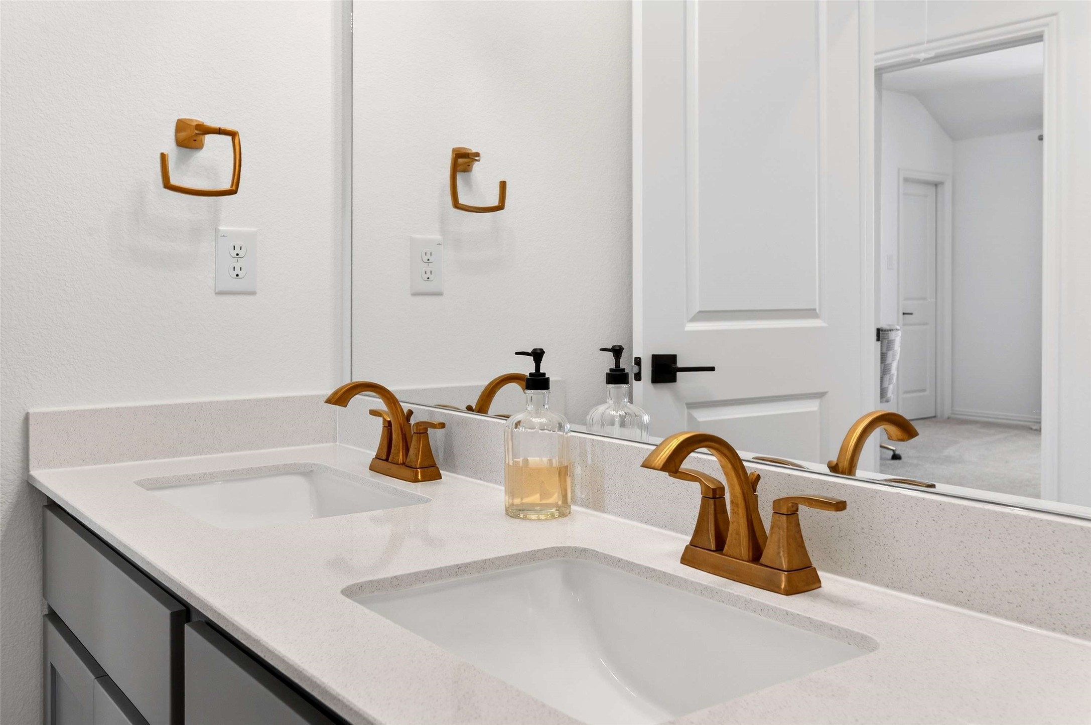 1624 Whitworth Drive