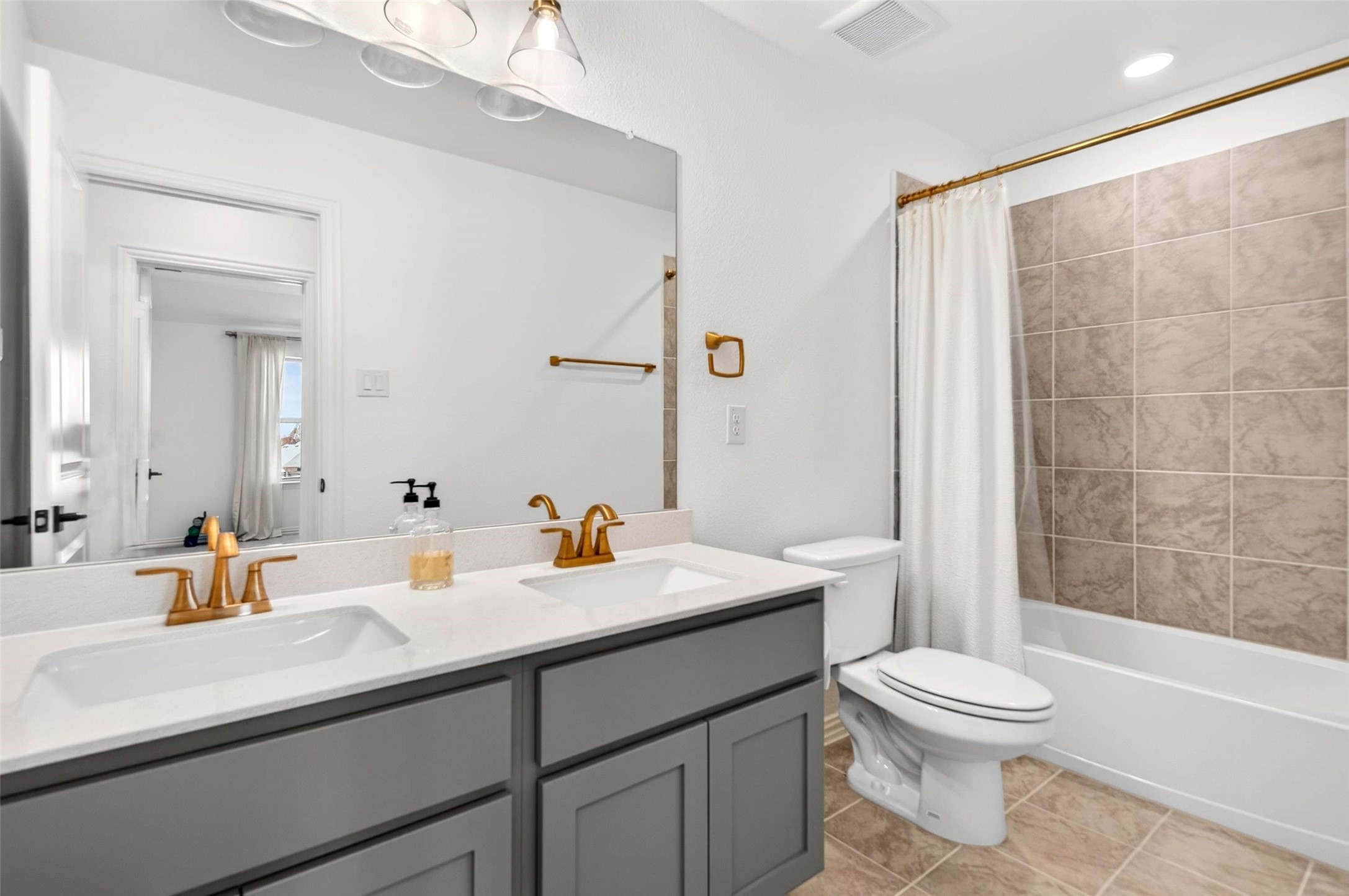 1624 Whitworth Drive