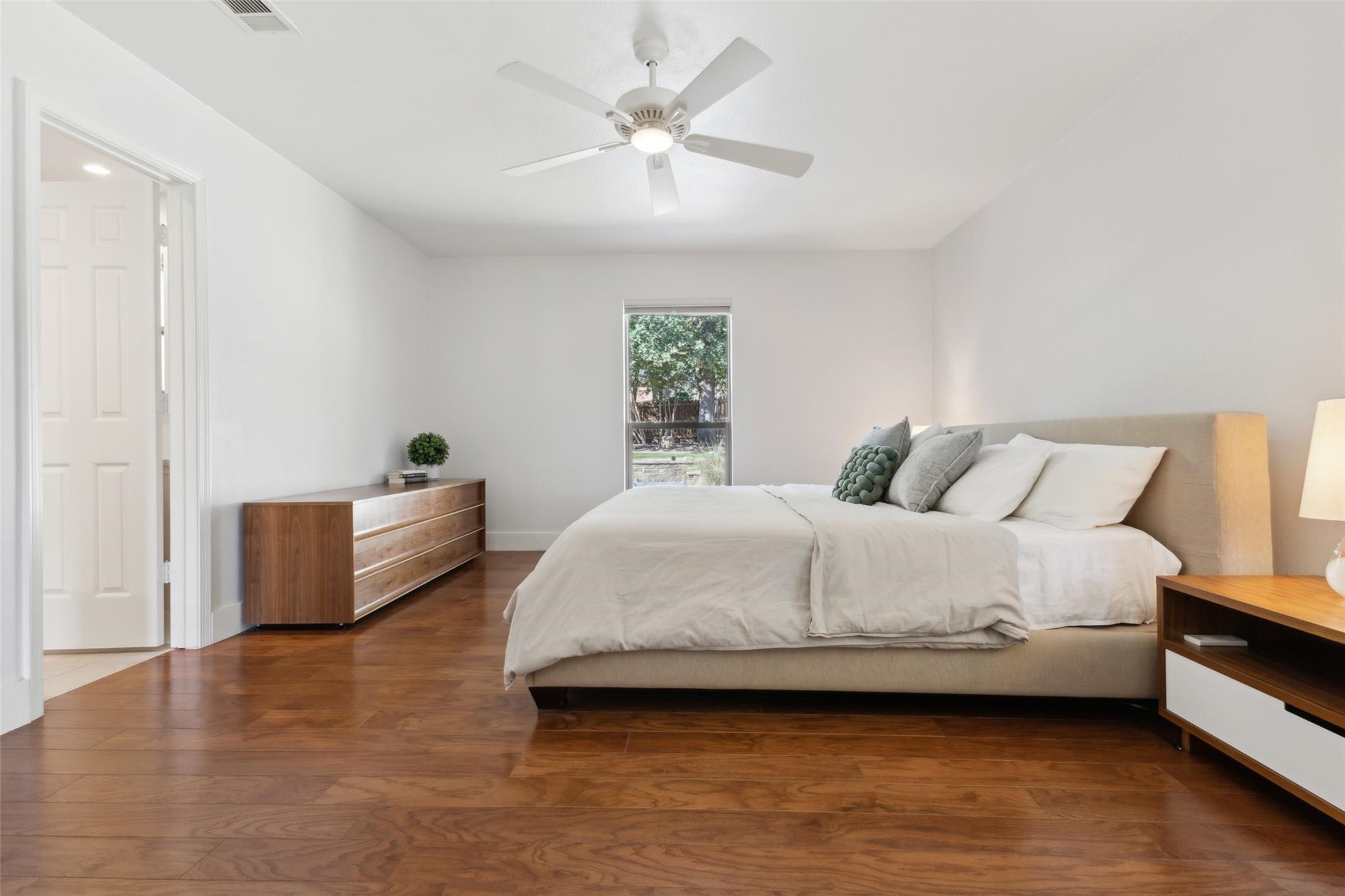 10 Valley Wood Court