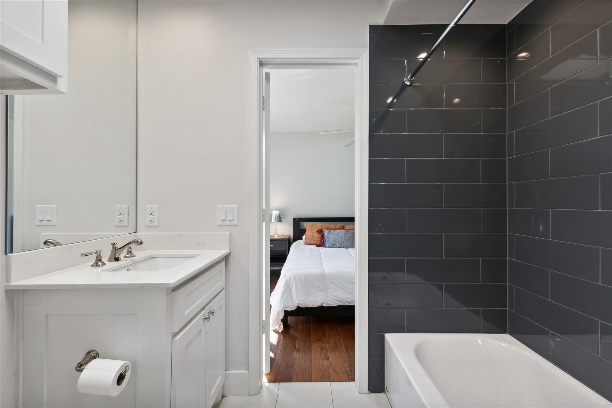 10 Valley Wood Court