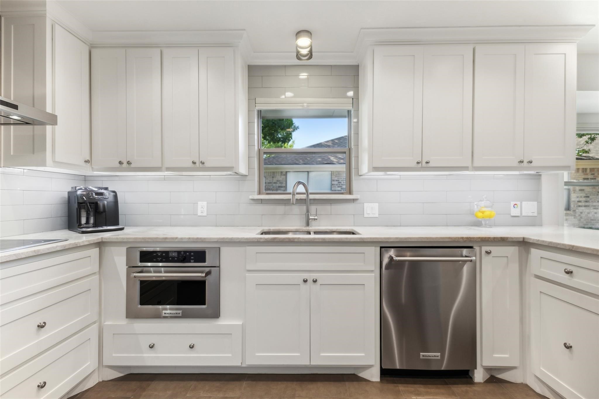 10 Valley Wood Court