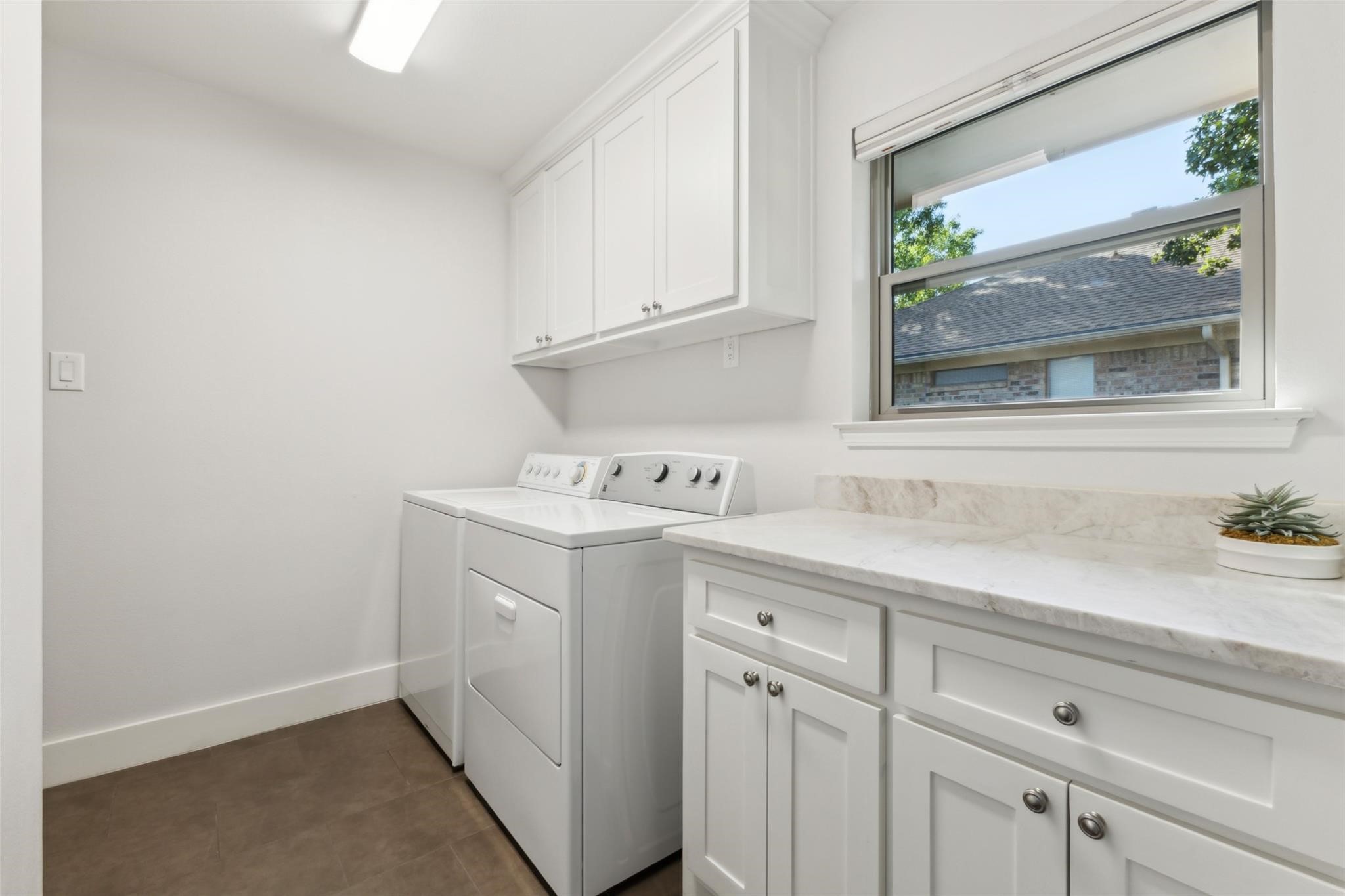 10 Valley Wood Court