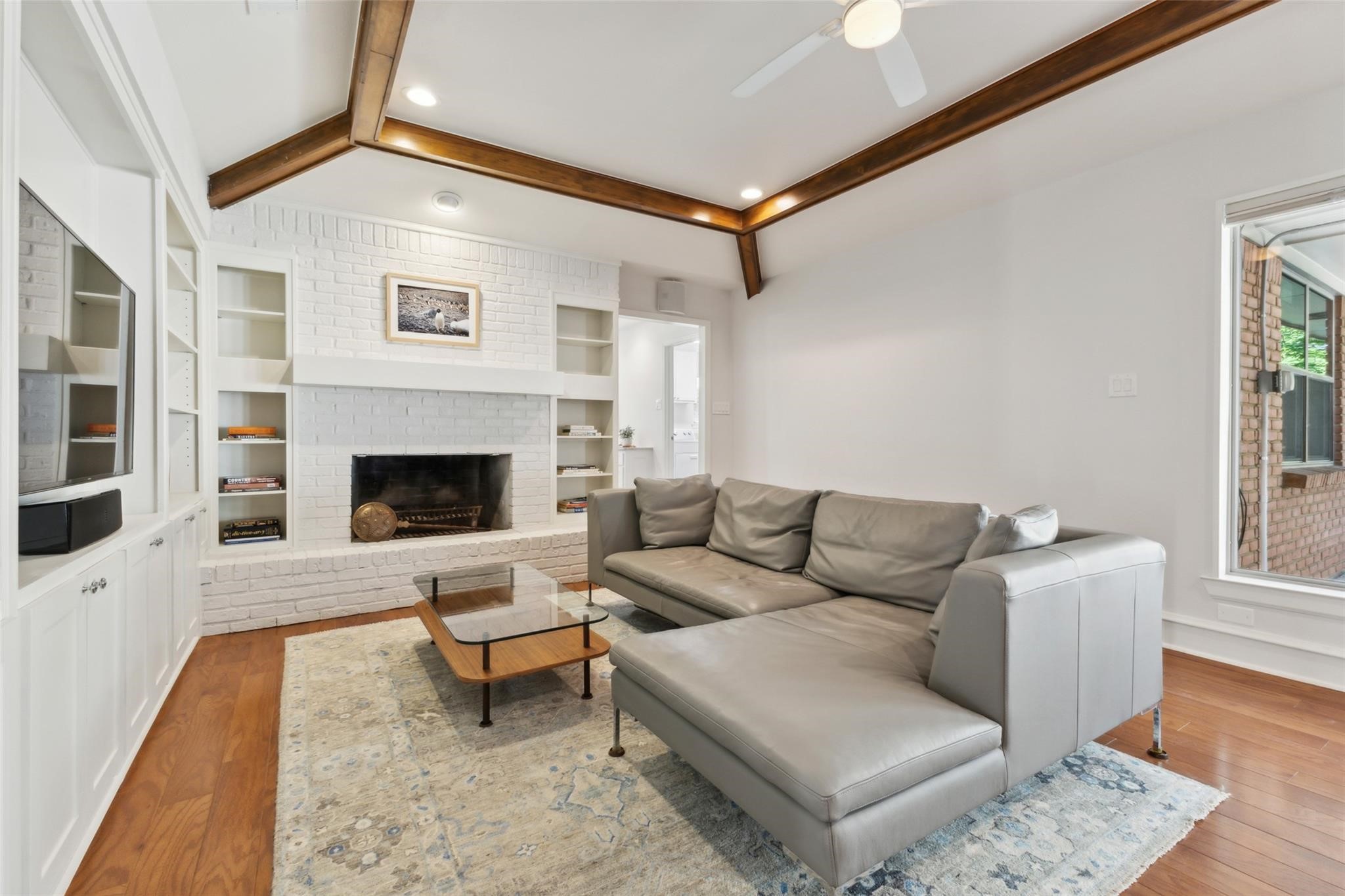 10 Valley Wood Court