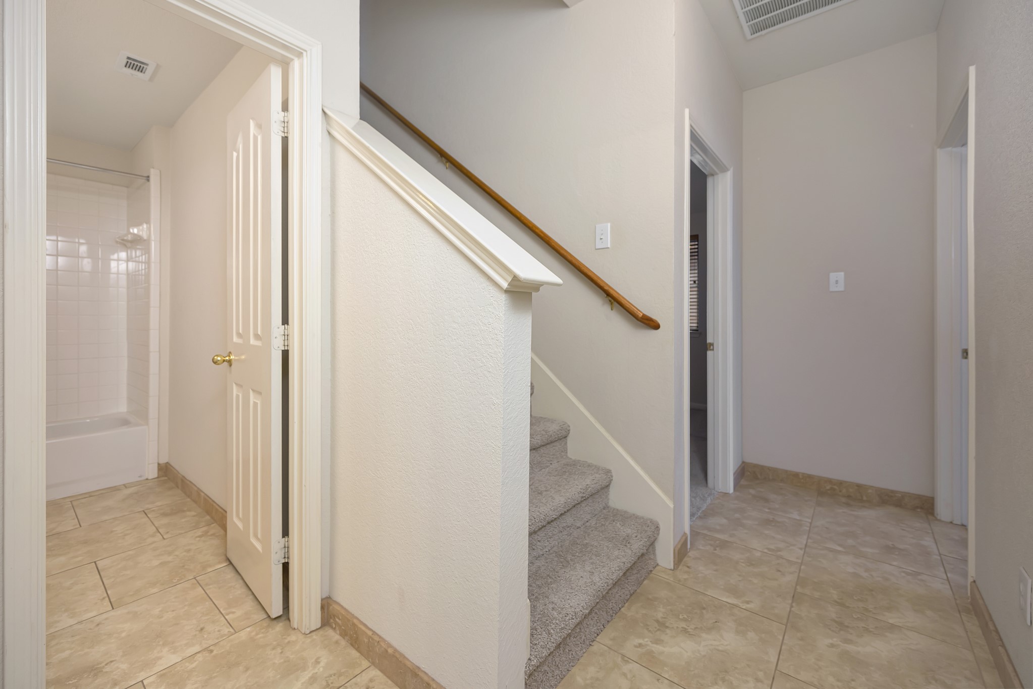 7928 Parkwood Plaza Drive