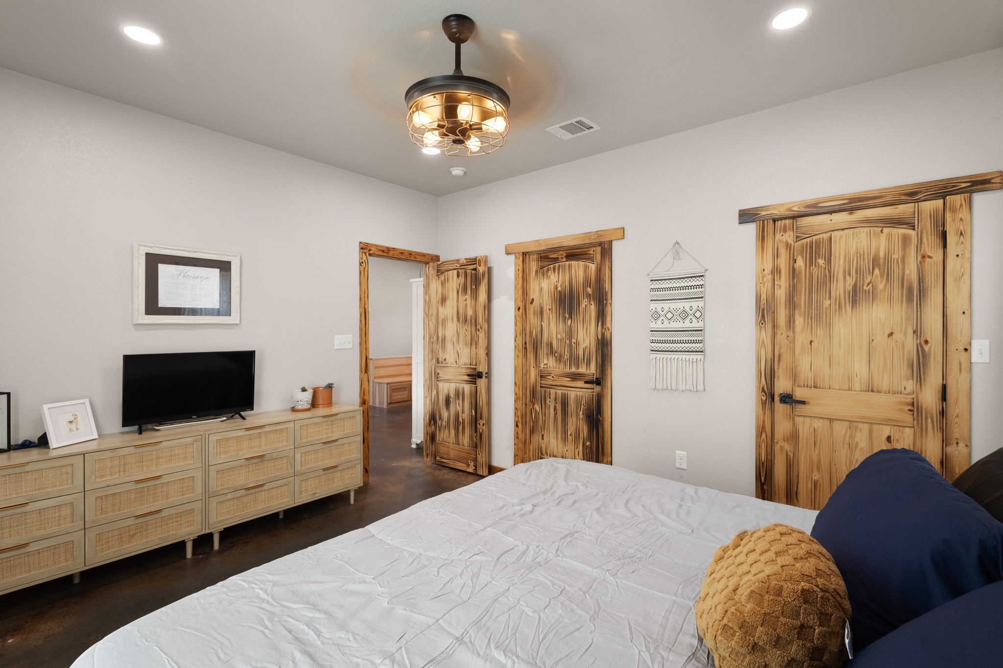 1501 Huddleston Road