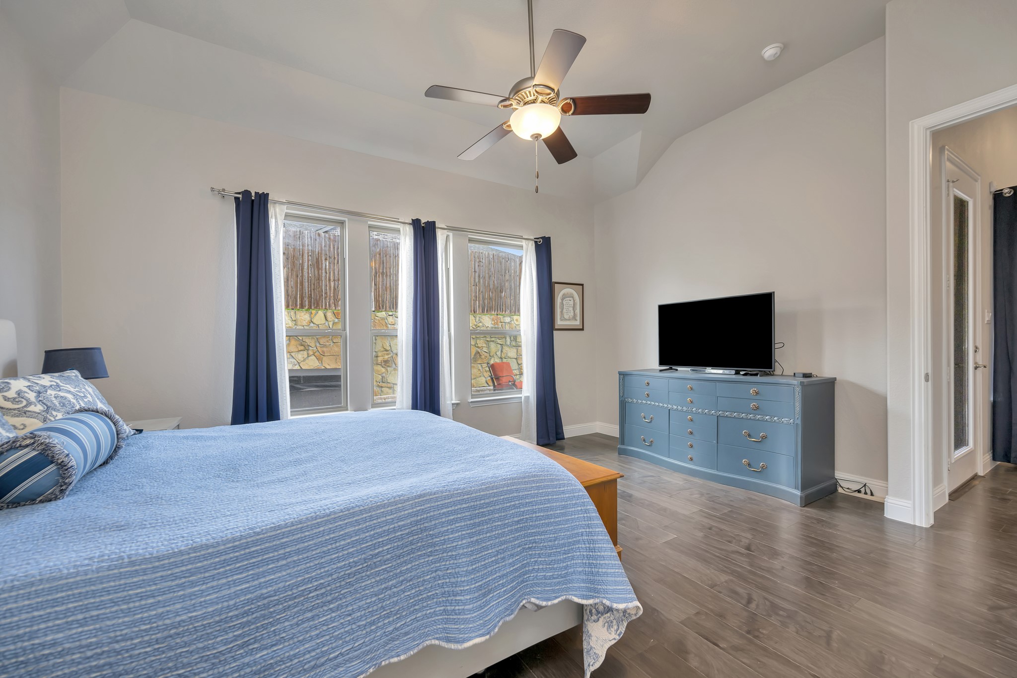 14620 Frog Lake Drive