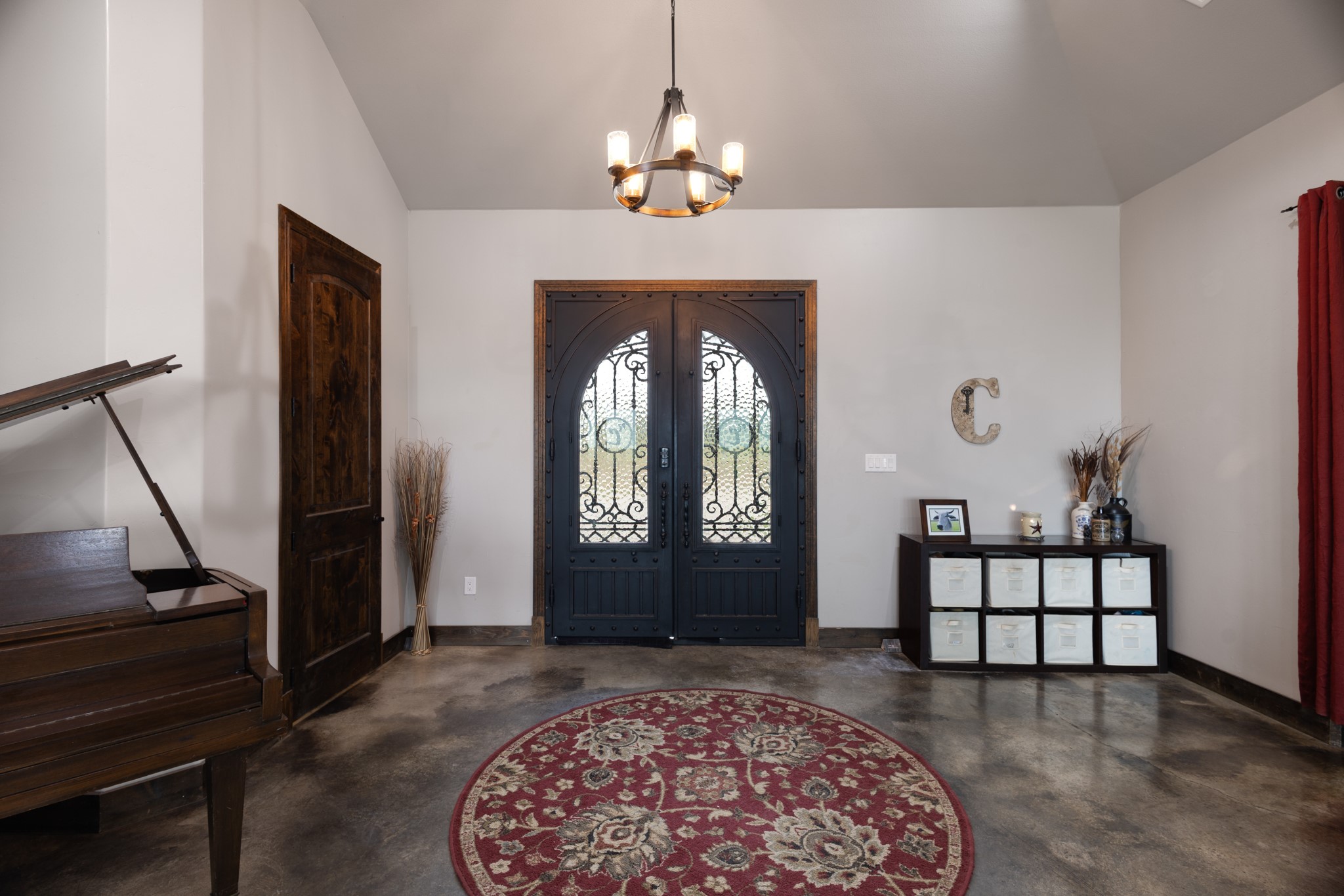 1395 Private Road 4011