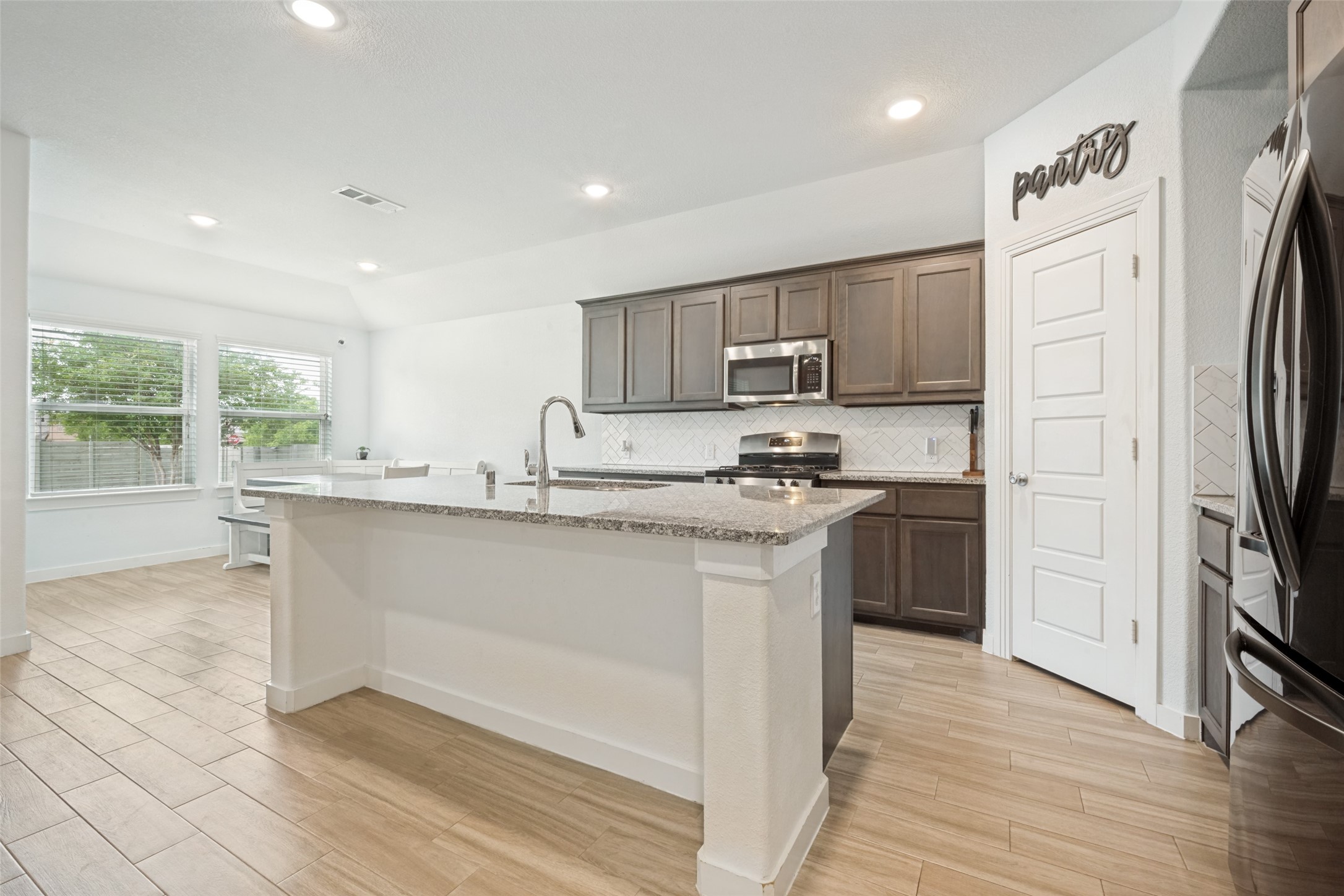 1837 Turnstone Trail