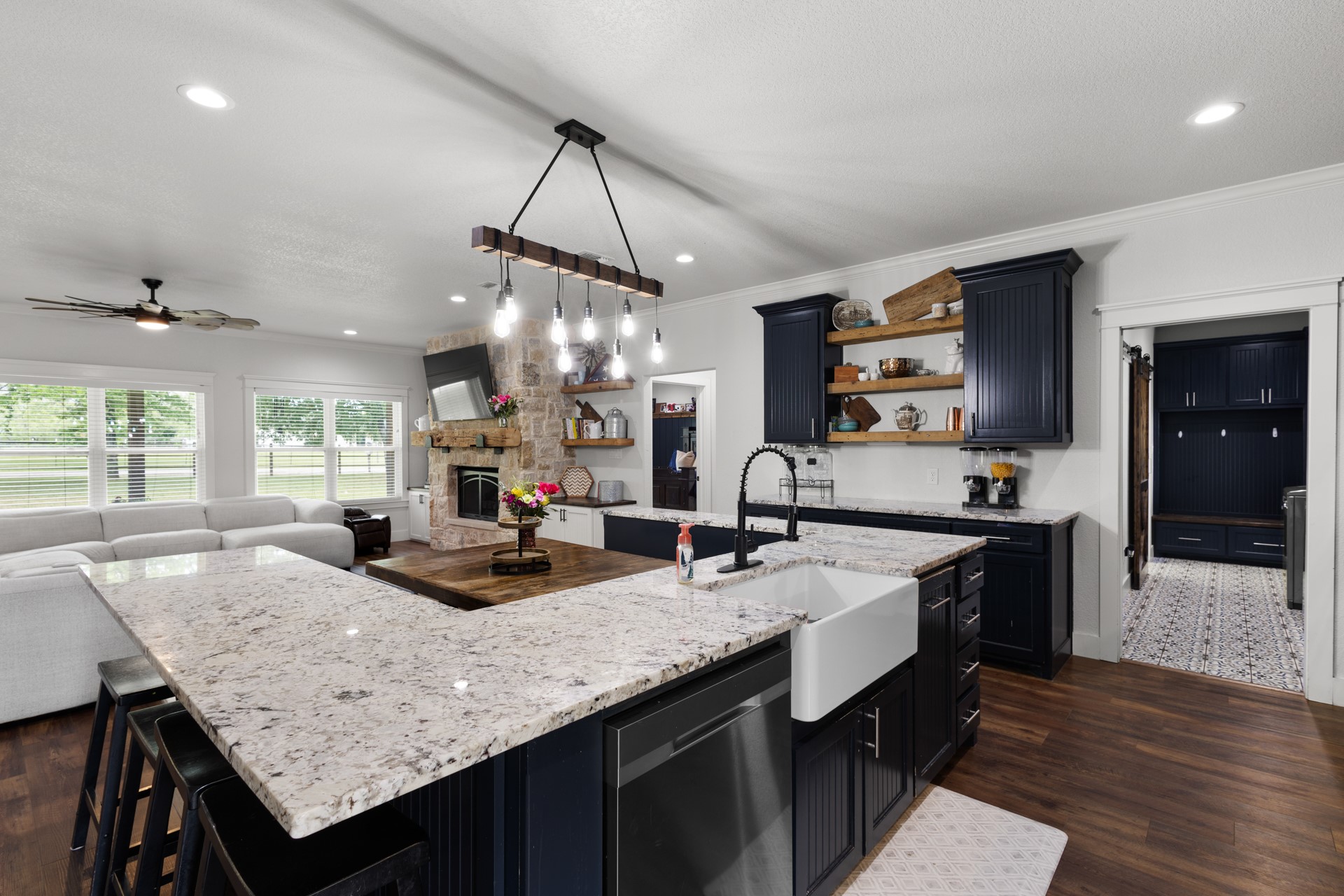 137 County Road 3351