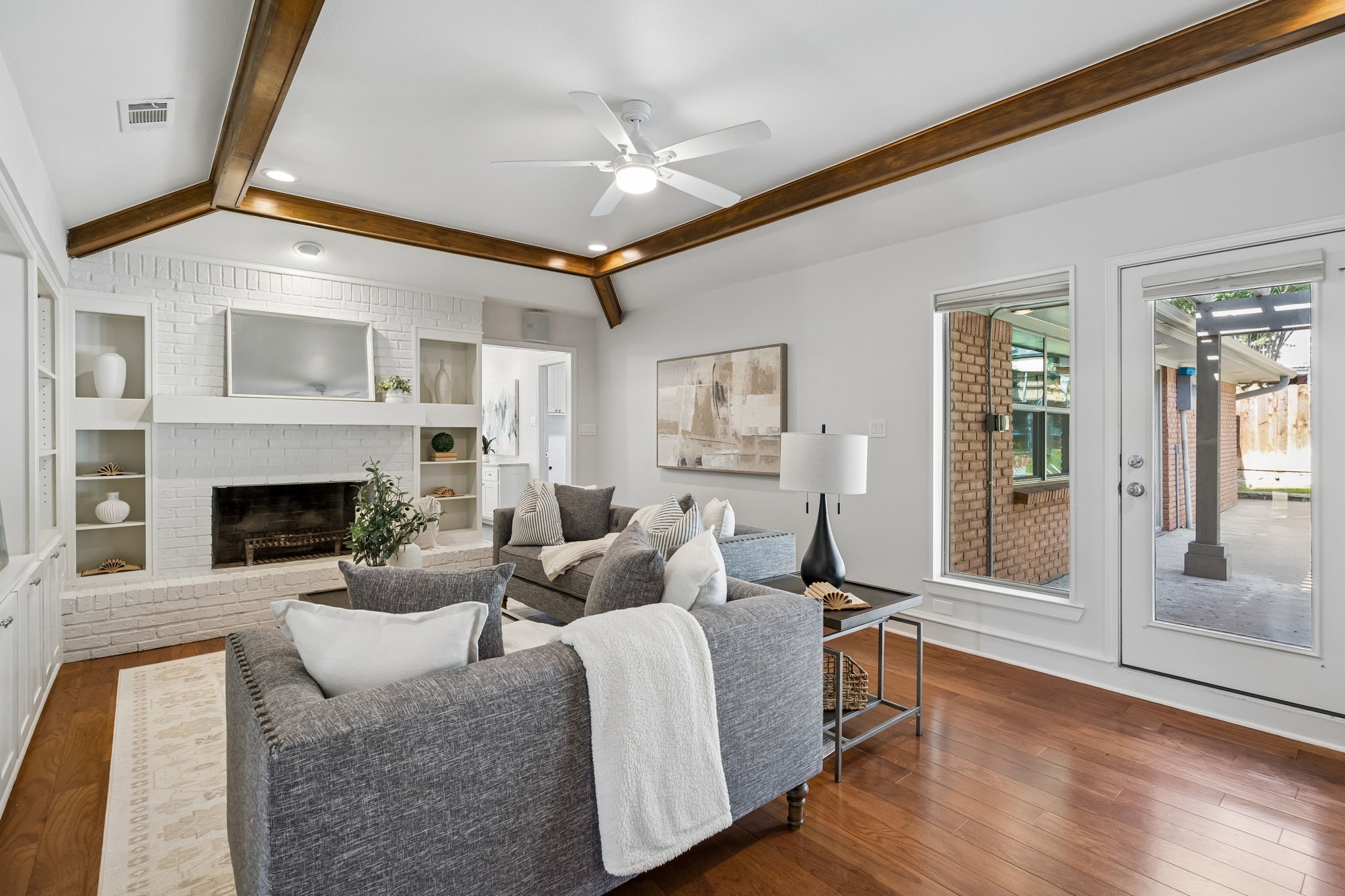 10 Valley Wood Court