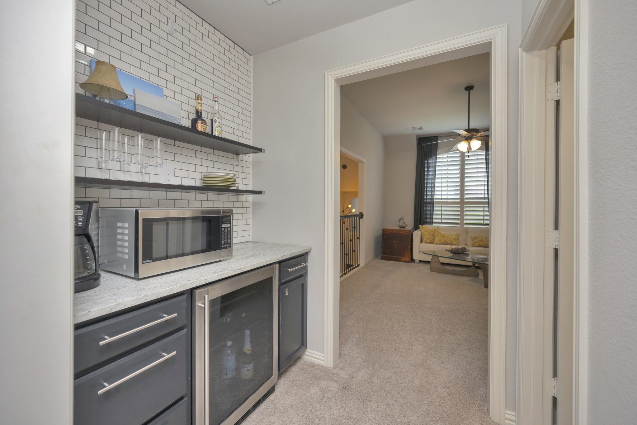 944 Highpoint Way