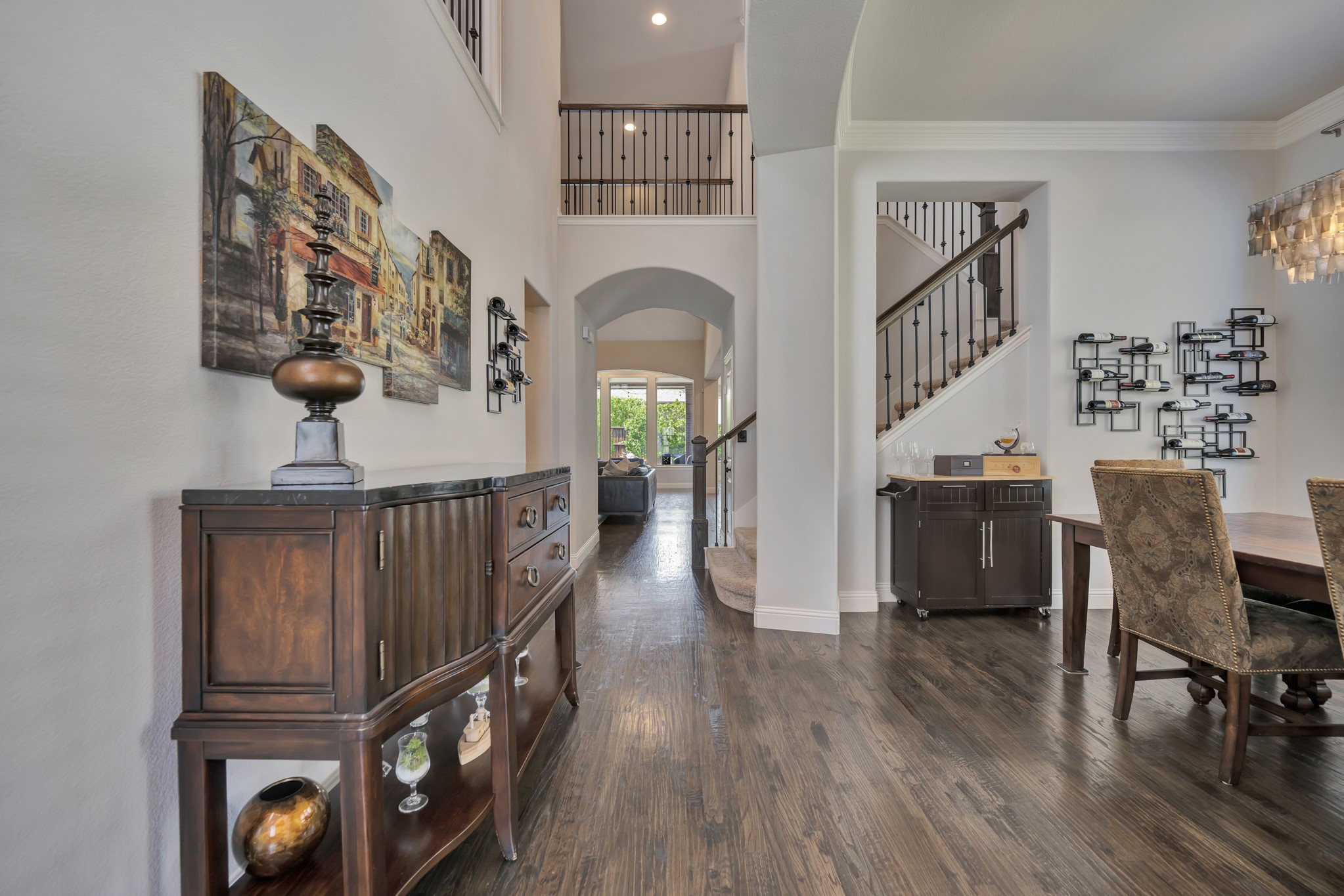 944 Highpoint Way