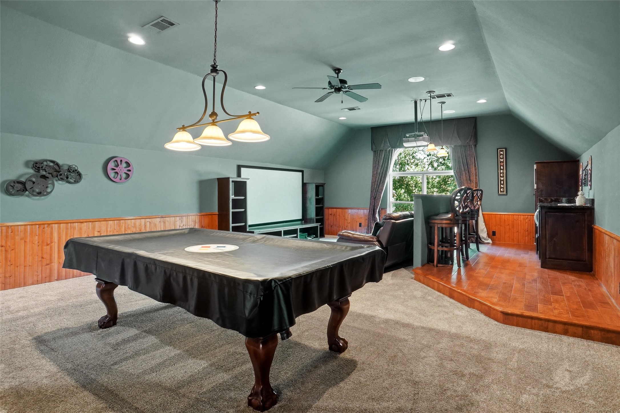 801 Ridgedale Court