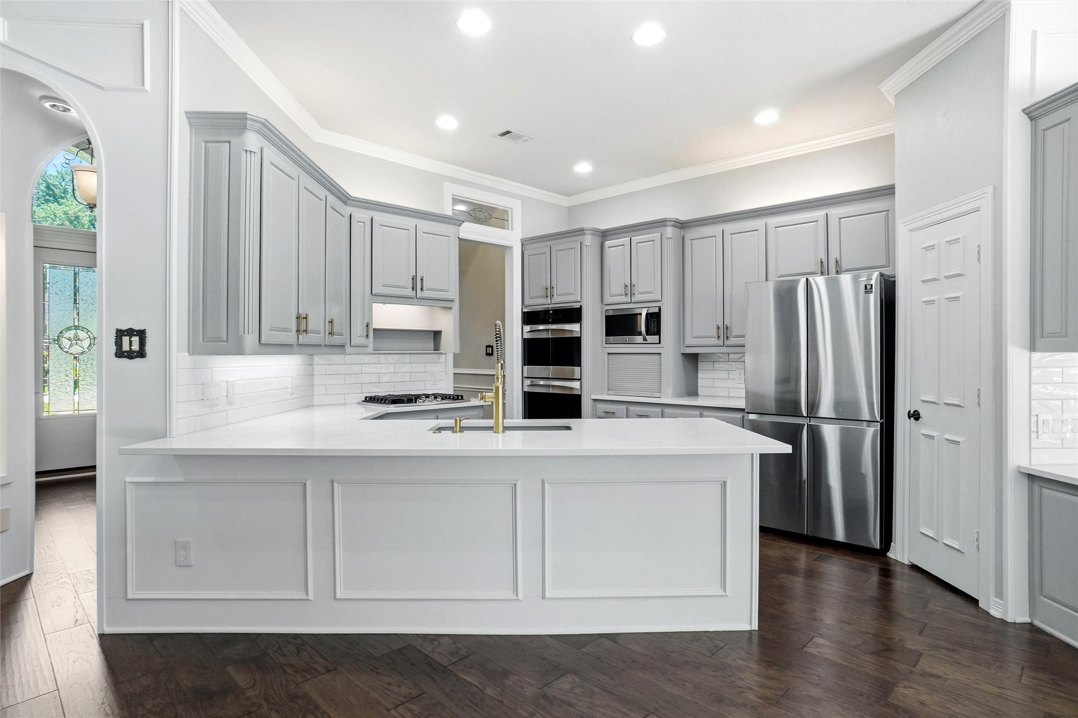801 Ridgedale Court