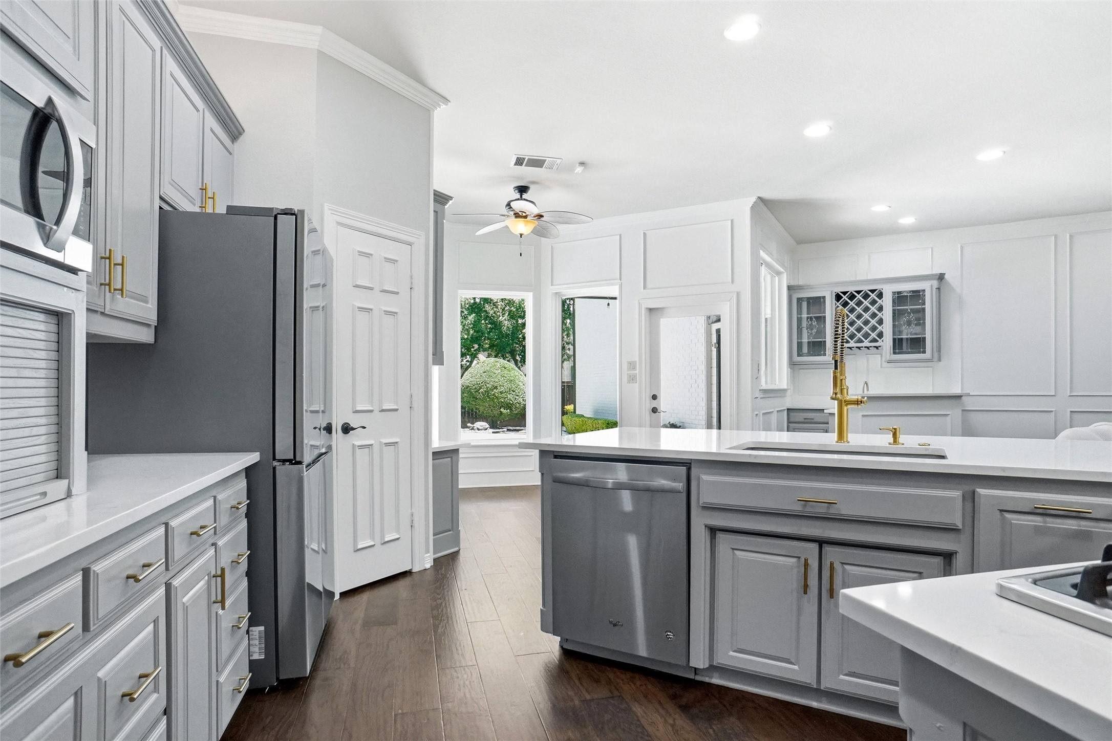801 Ridgedale Court