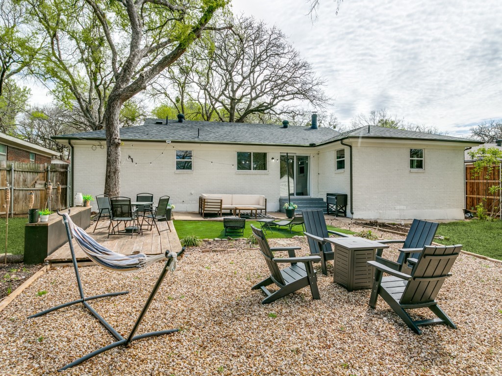 708 Oakwood Drive