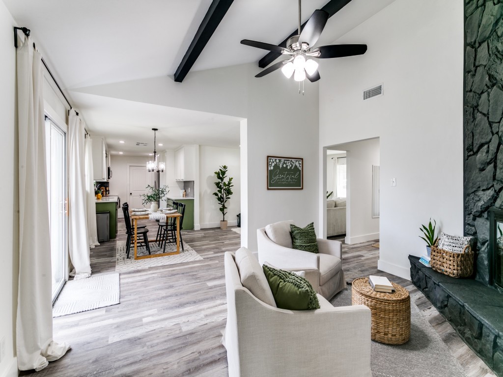 708 Oakwood Drive