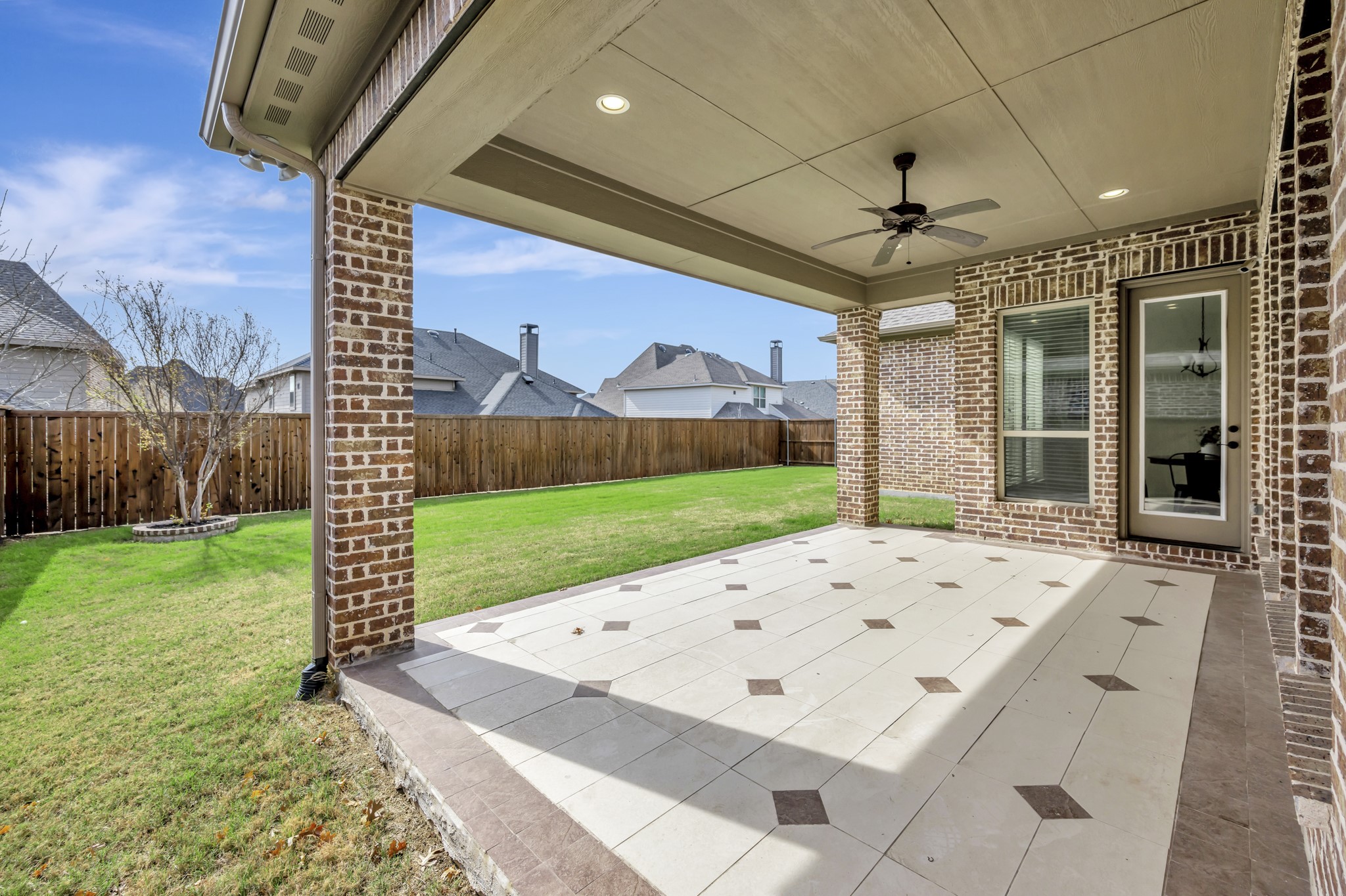 1052 Highpoint Way