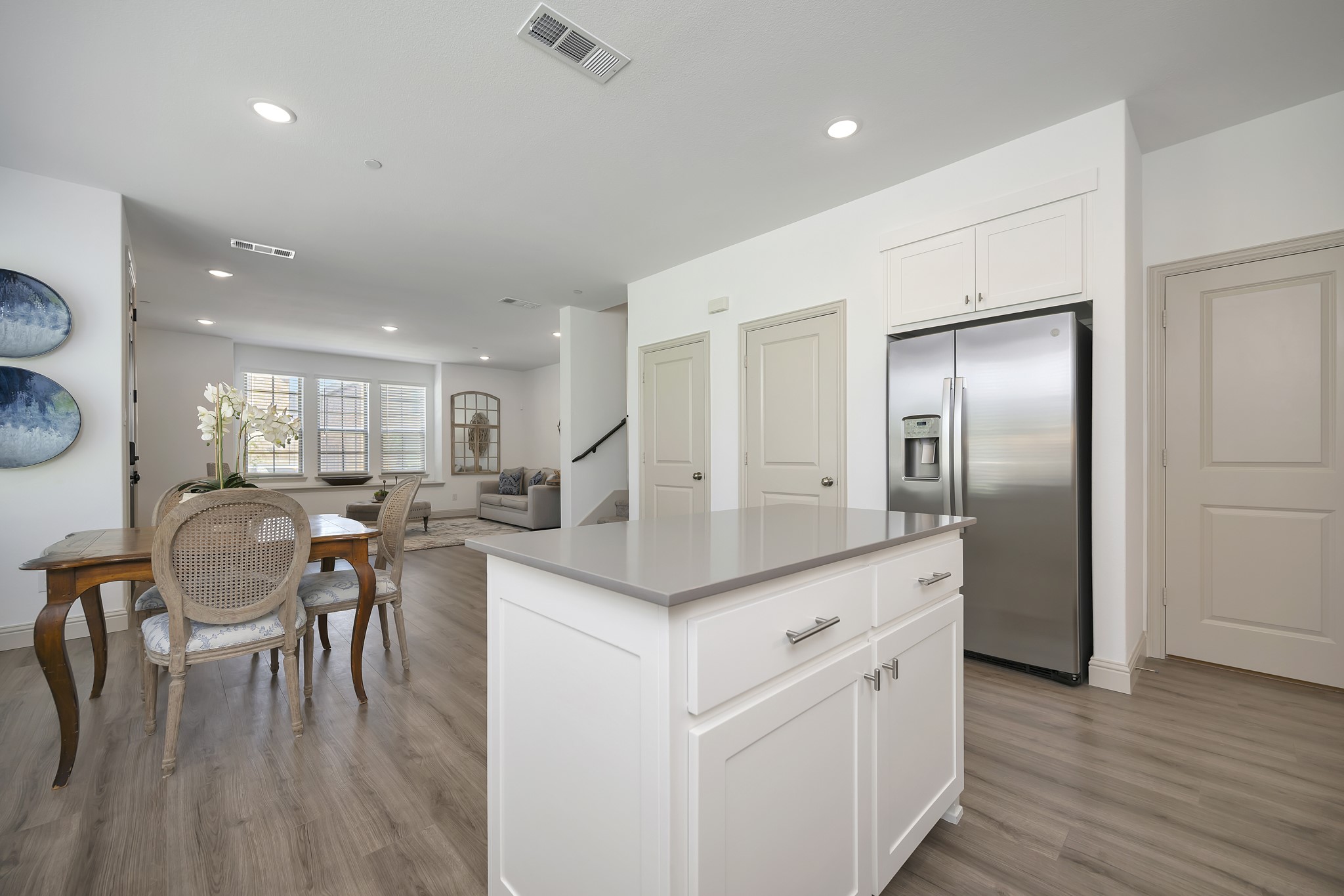 425 Parkside Drive