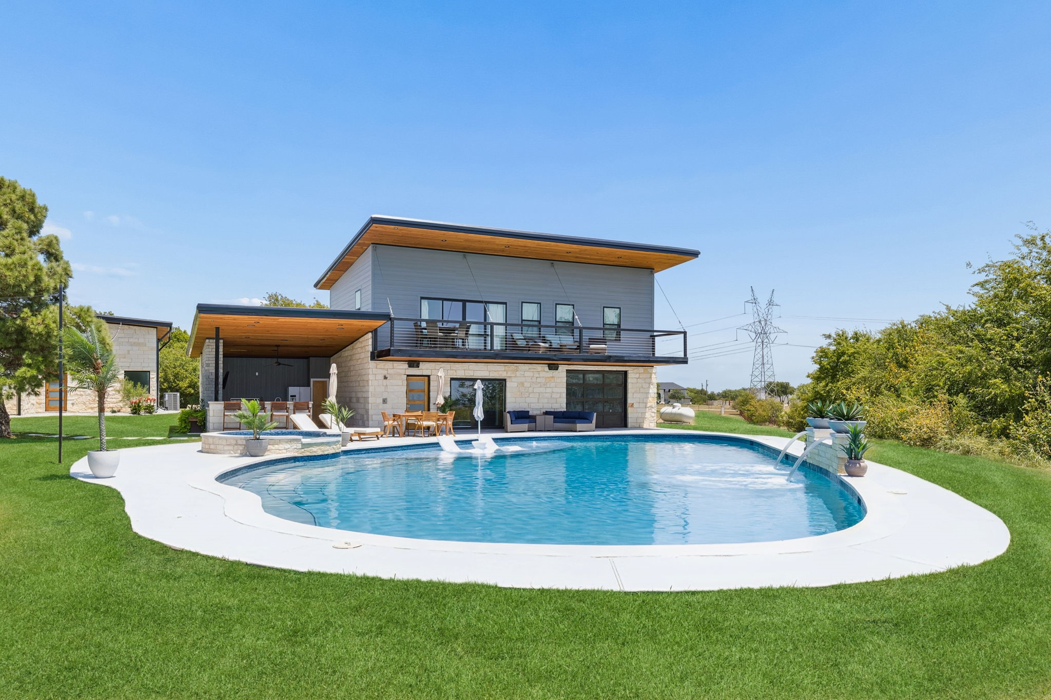 2216 Virginia Lane