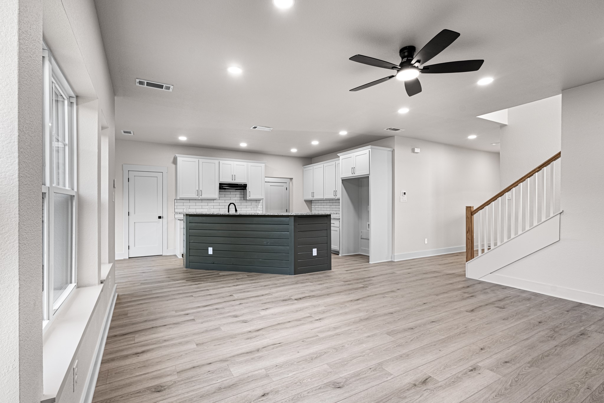 121 Jim Walter Drive